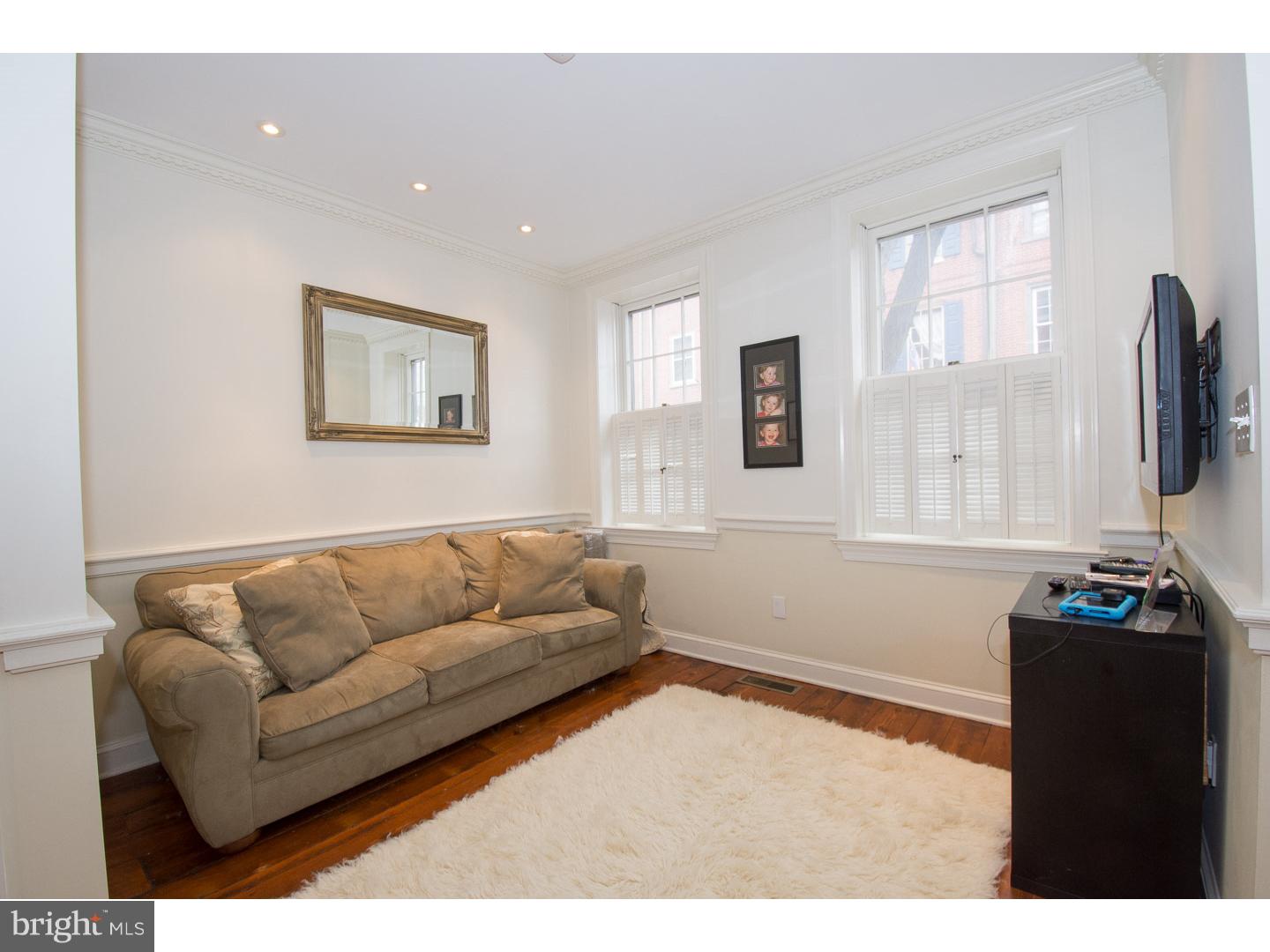 WASHINGTON SQ - Residential