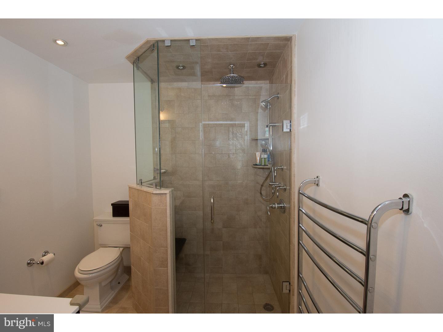 WASHINGTON SQ - Residential