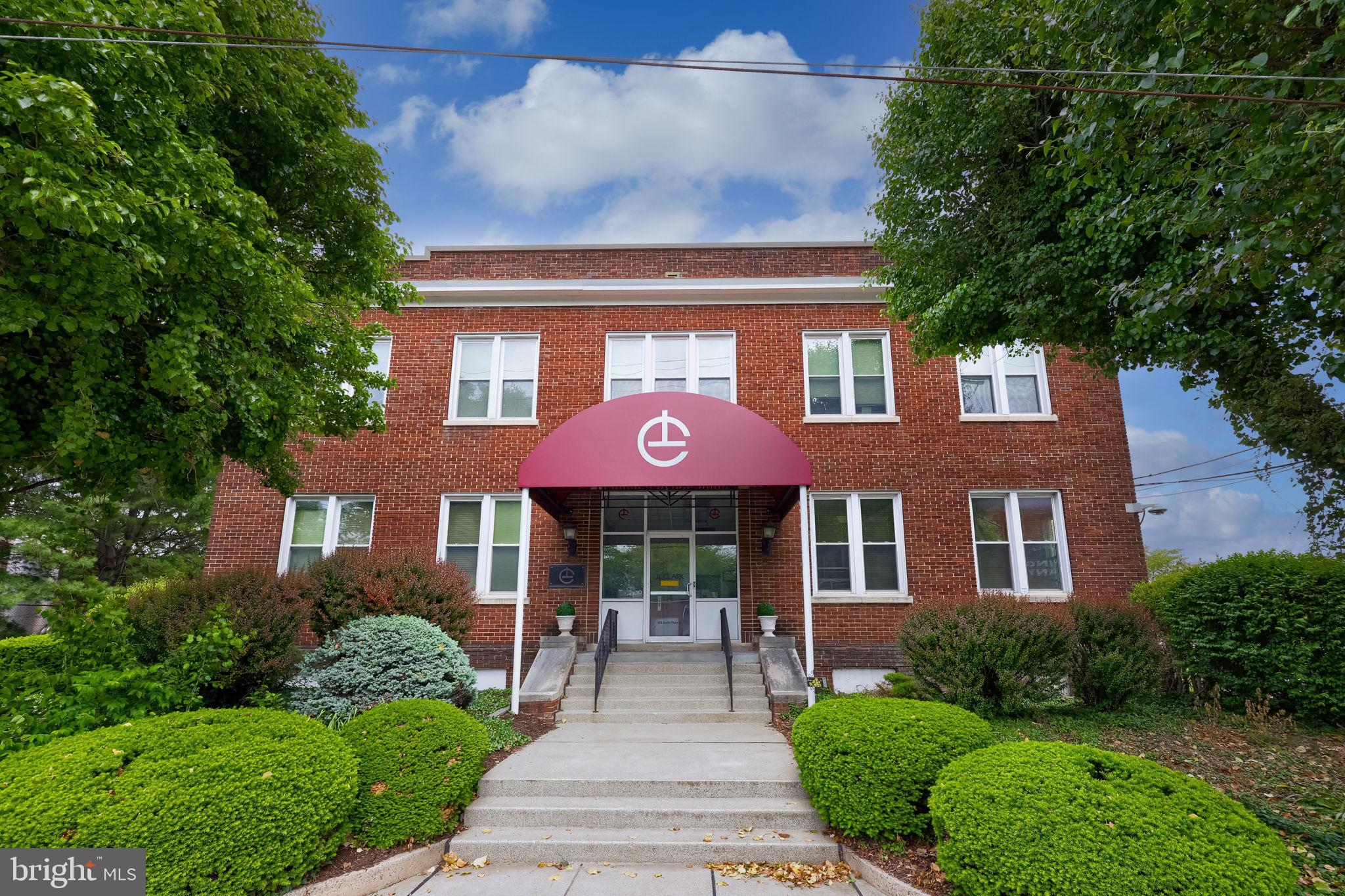 303 N PLUM STREET