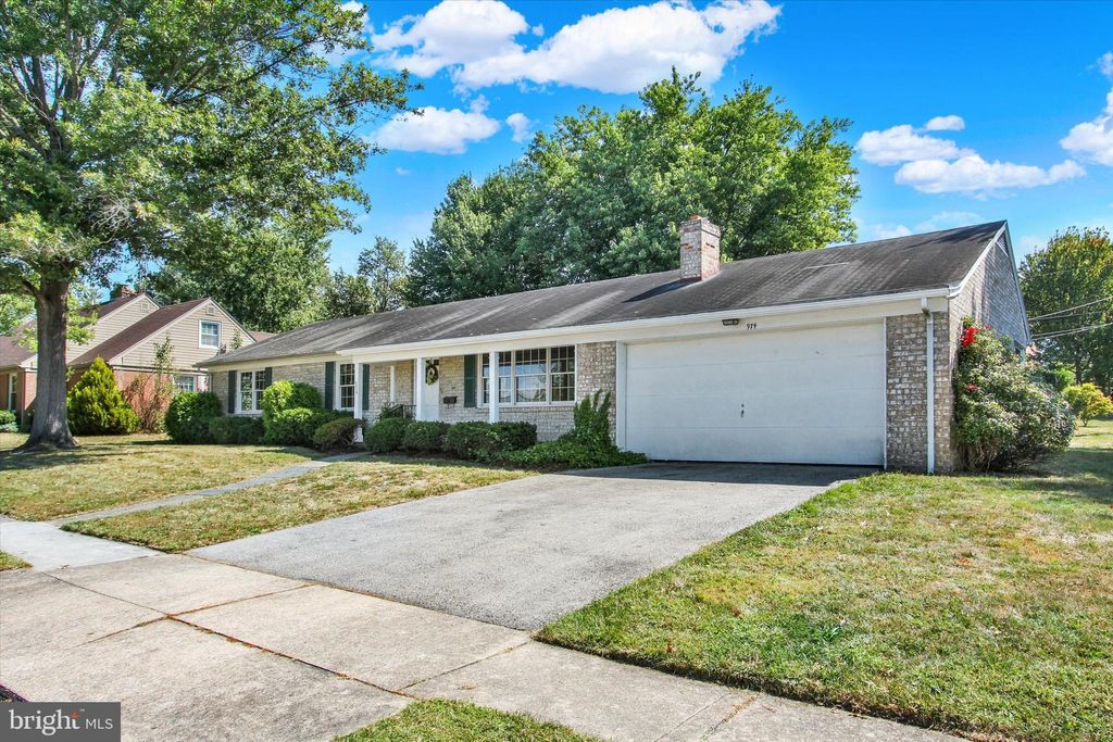 Photo of 974 Fairview Avenue, GETTYSBURG, PA 17325 (MLS # PAAD2021130)