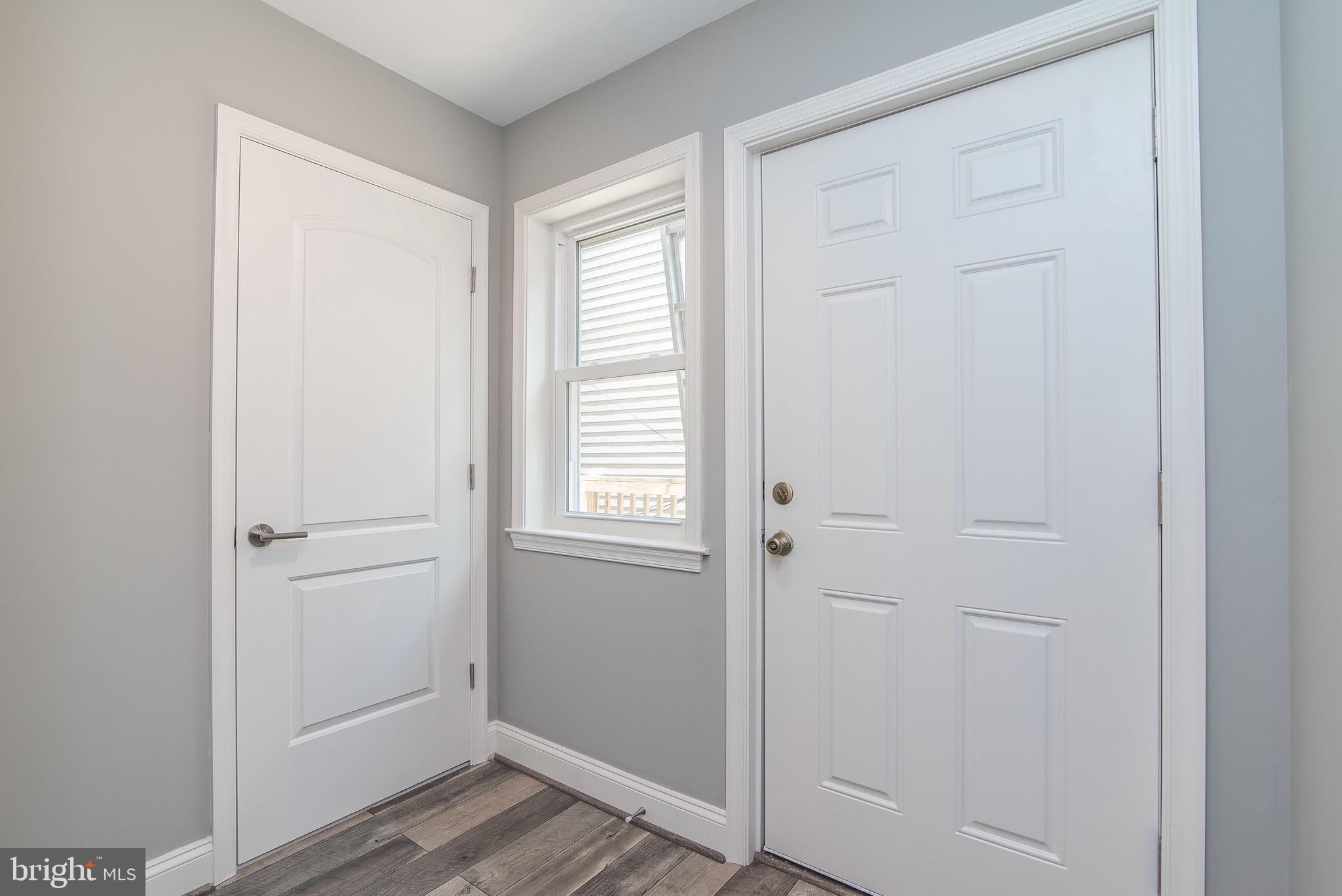 RIVERSIDE - Residential Lease