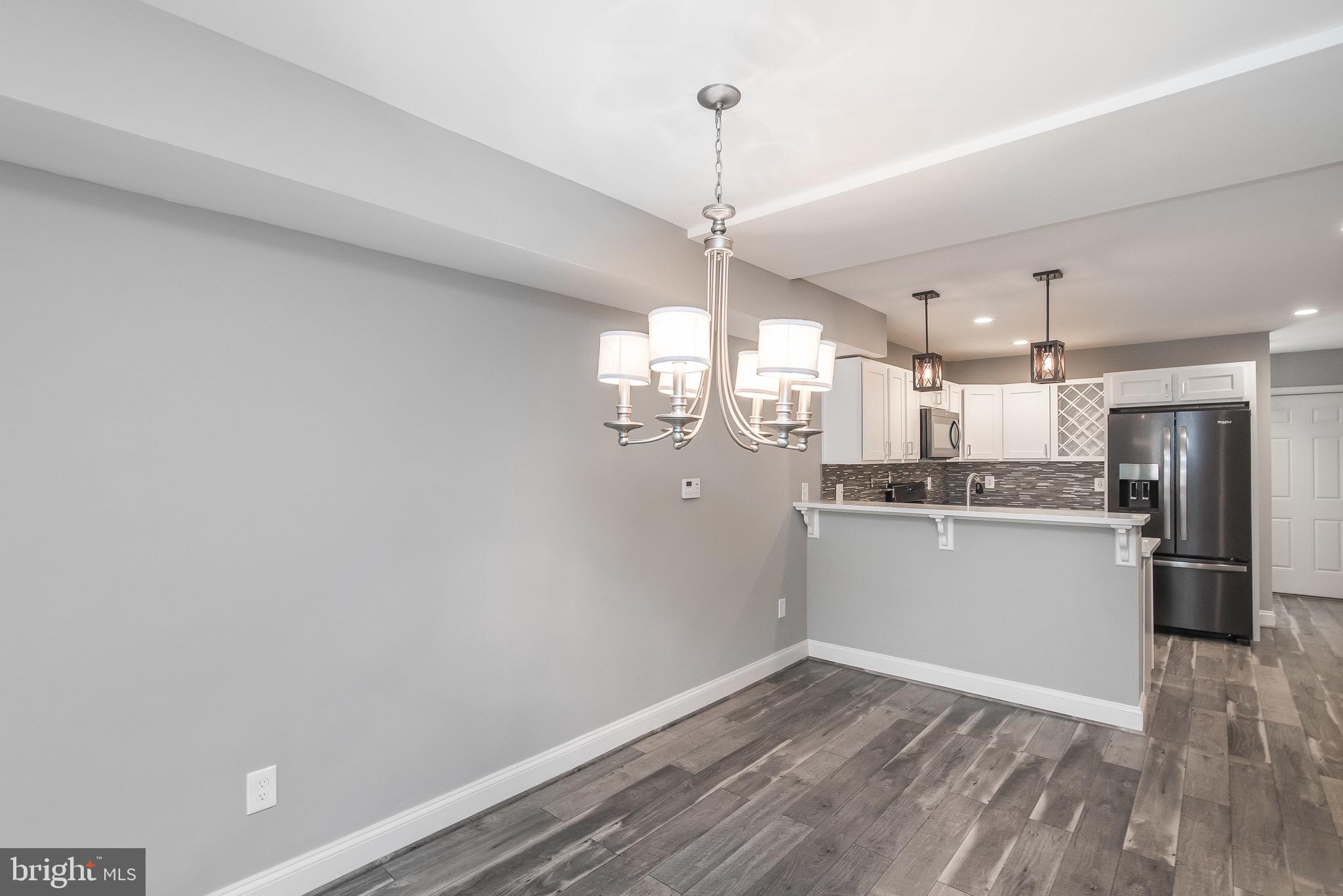 RIVERSIDE - Residential Lease