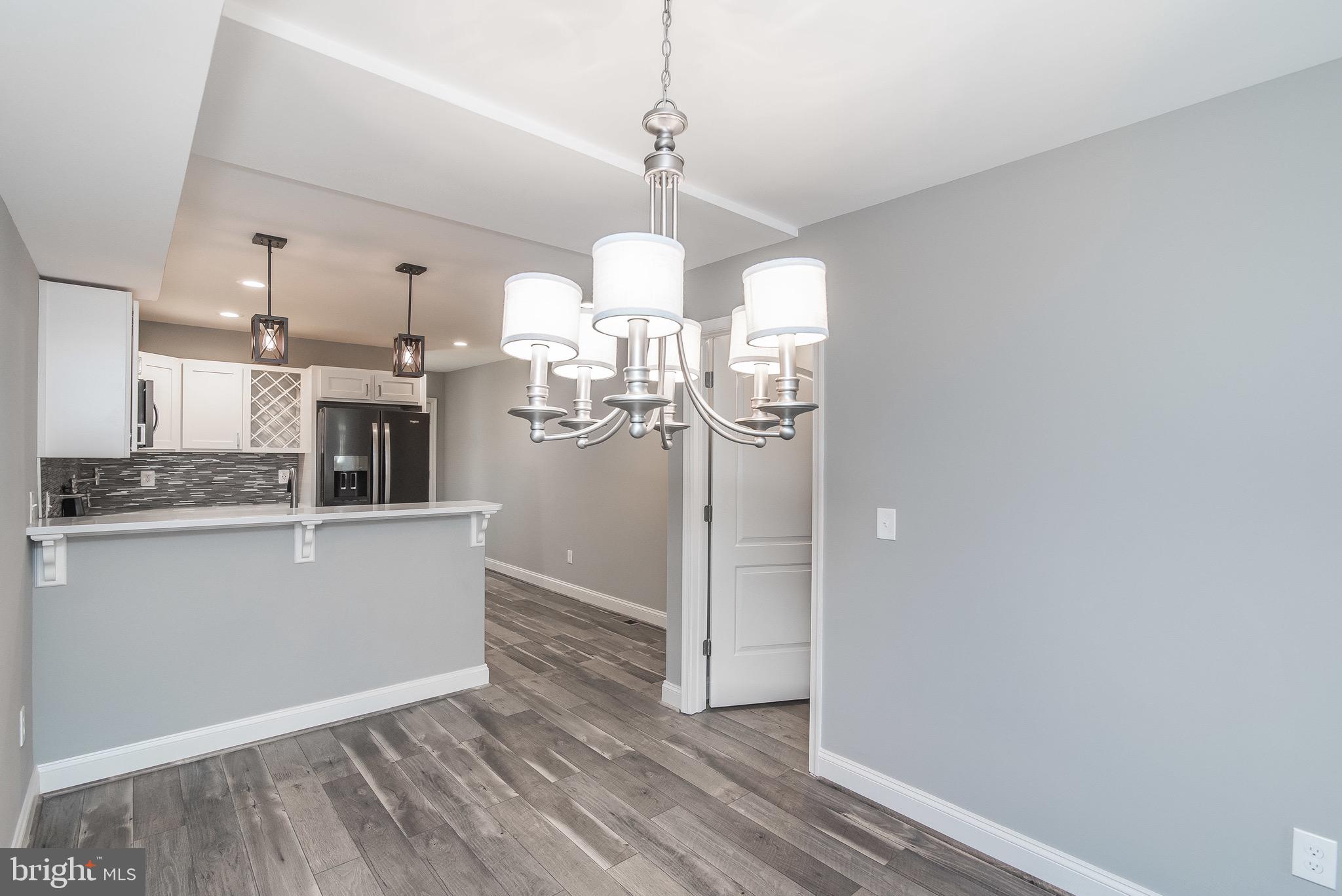 RIVERSIDE - Residential Lease