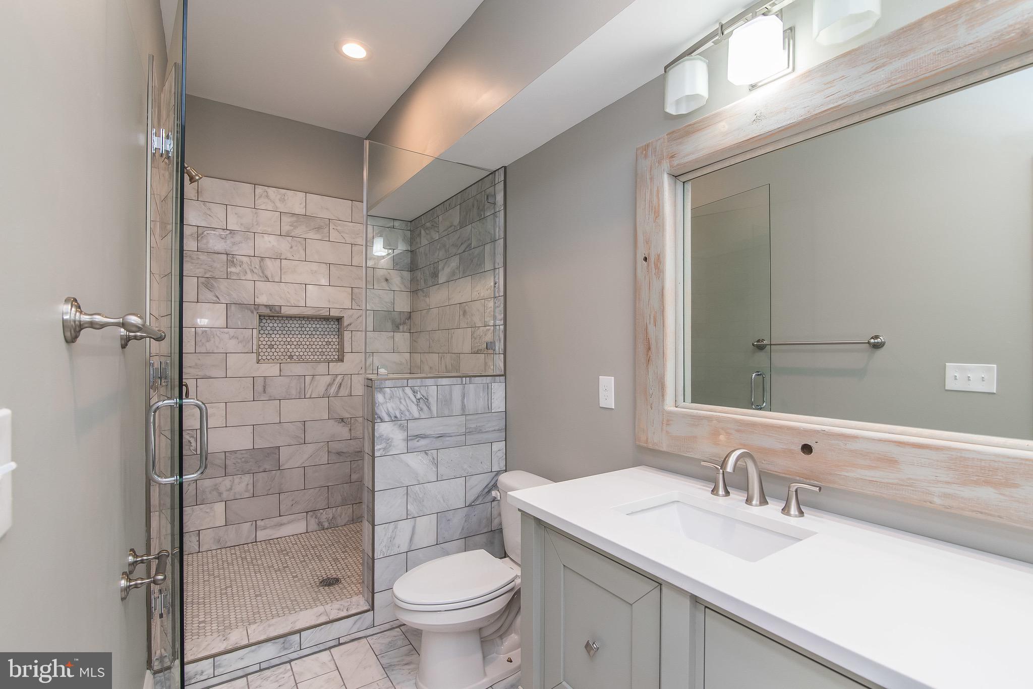 RIVERSIDE - Residential Lease