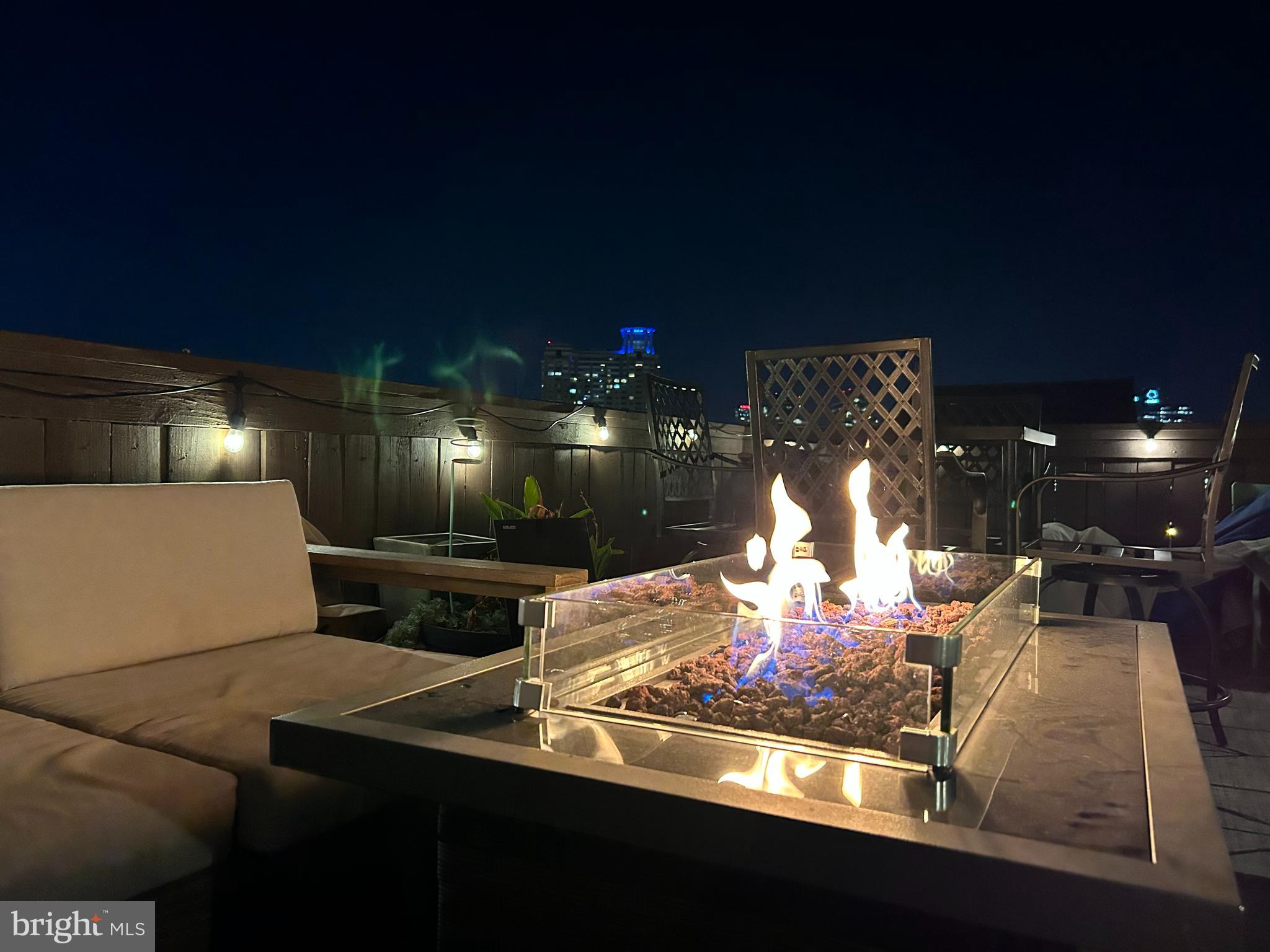 RIVERSIDE - Residential Lease