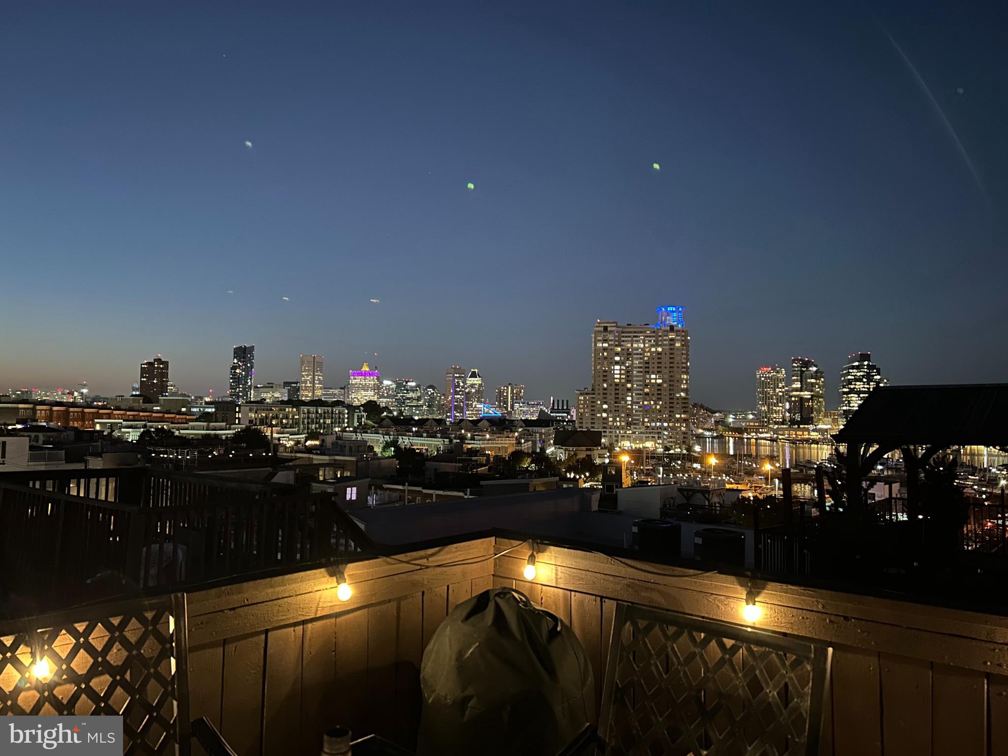 RIVERSIDE - Residential Lease