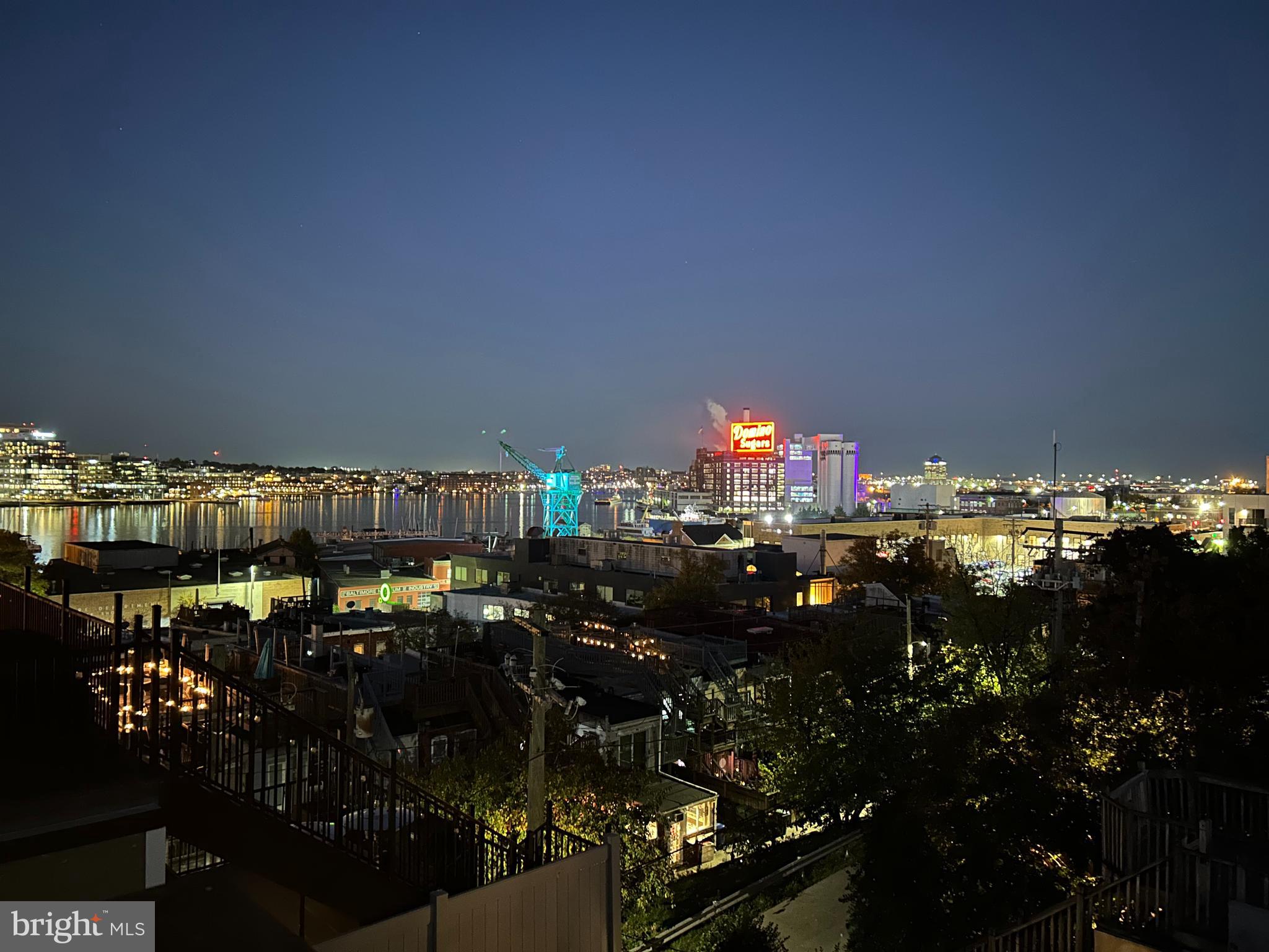 RIVERSIDE - Residential Lease