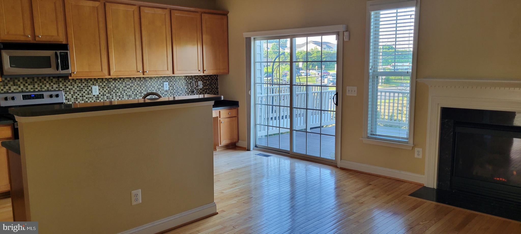 CROFTON GATE - Residential Lease