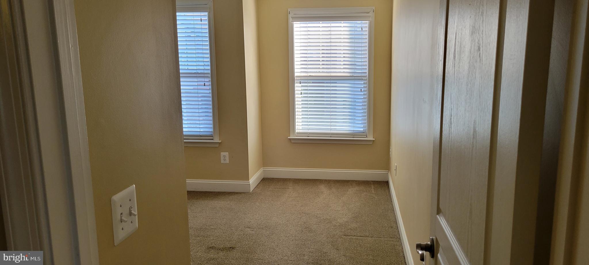 CROFTON GATE - Residential Lease