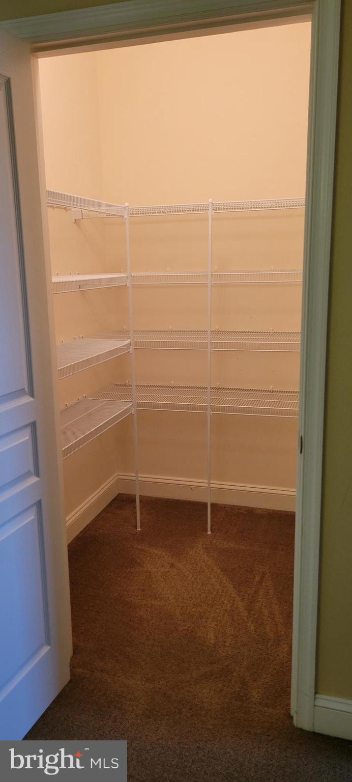 CROFTON GATE - Residential Lease