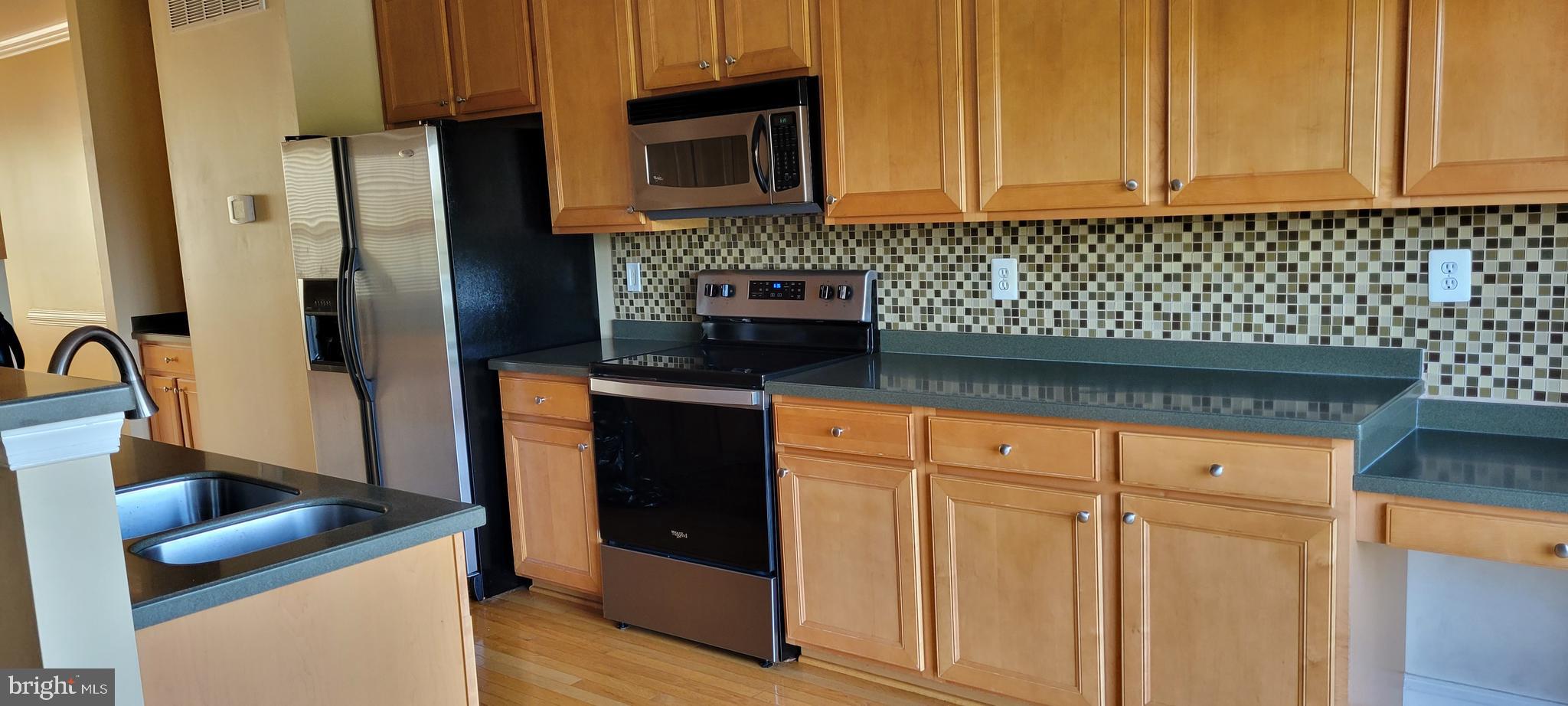 CROFTON GATE - Residential Lease