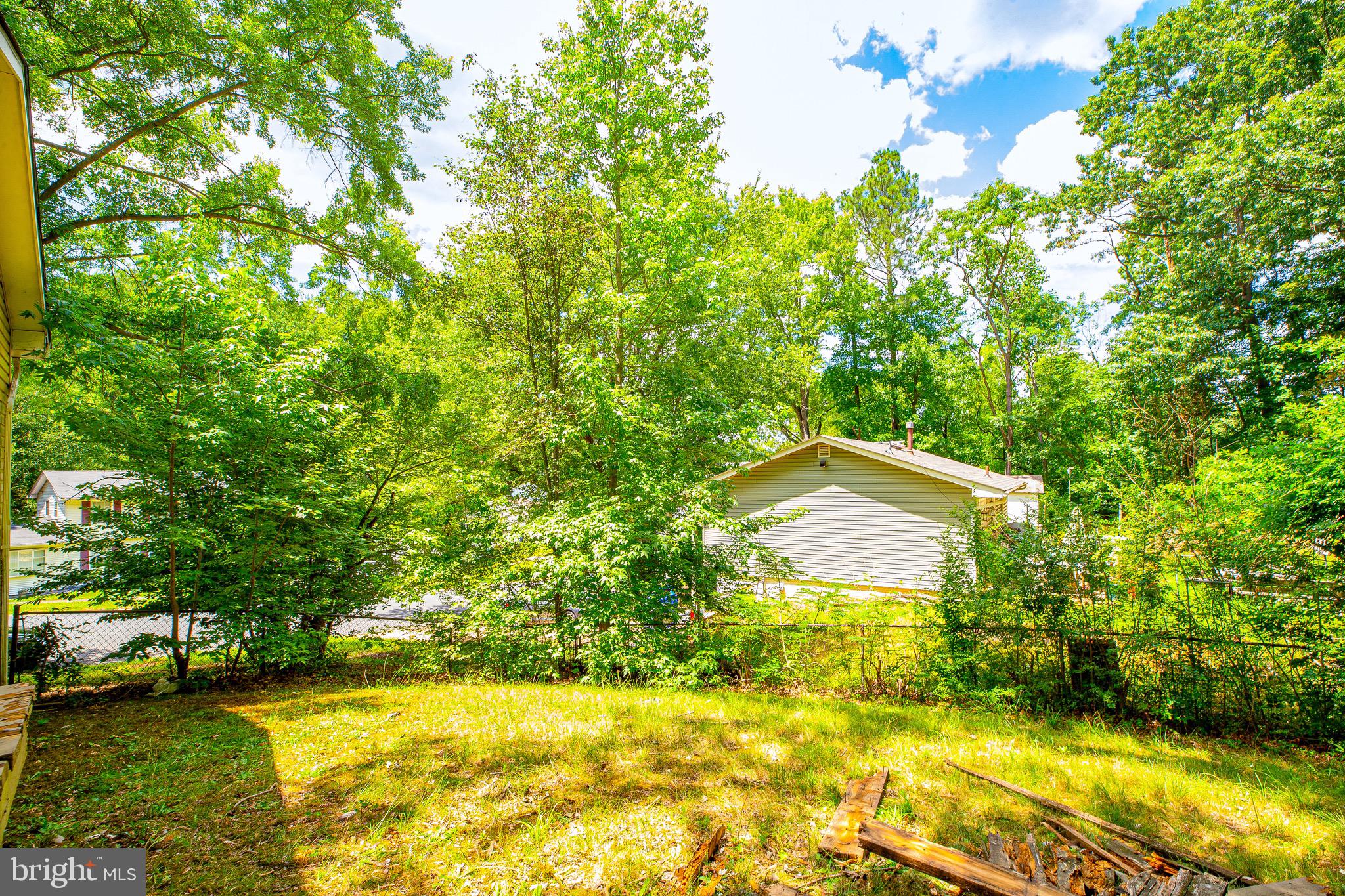 STRAWBERRY HILL EST SUB - Residential