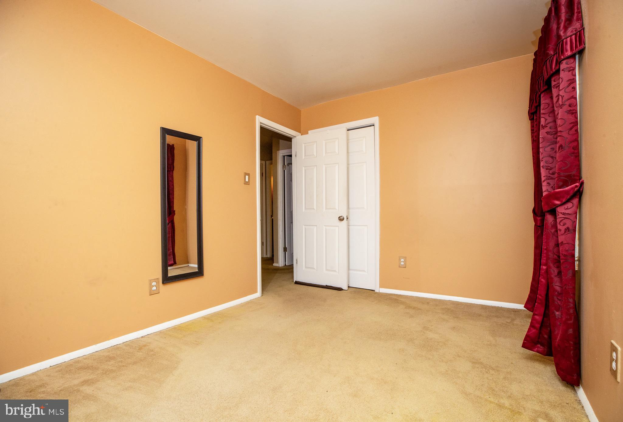 STRAWBERRY HILL EST SUB - Residential