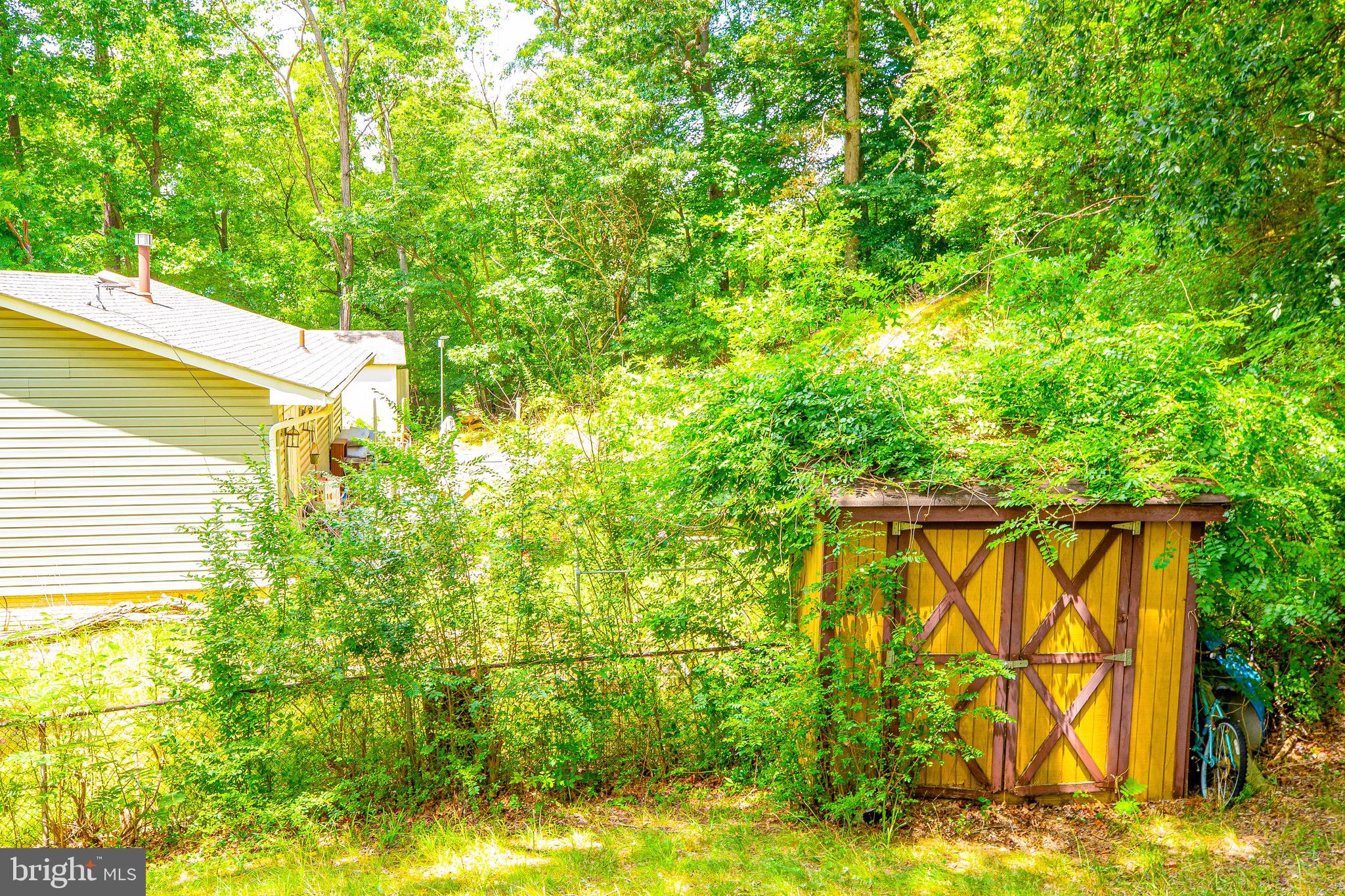 STRAWBERRY HILL EST SUB - Residential