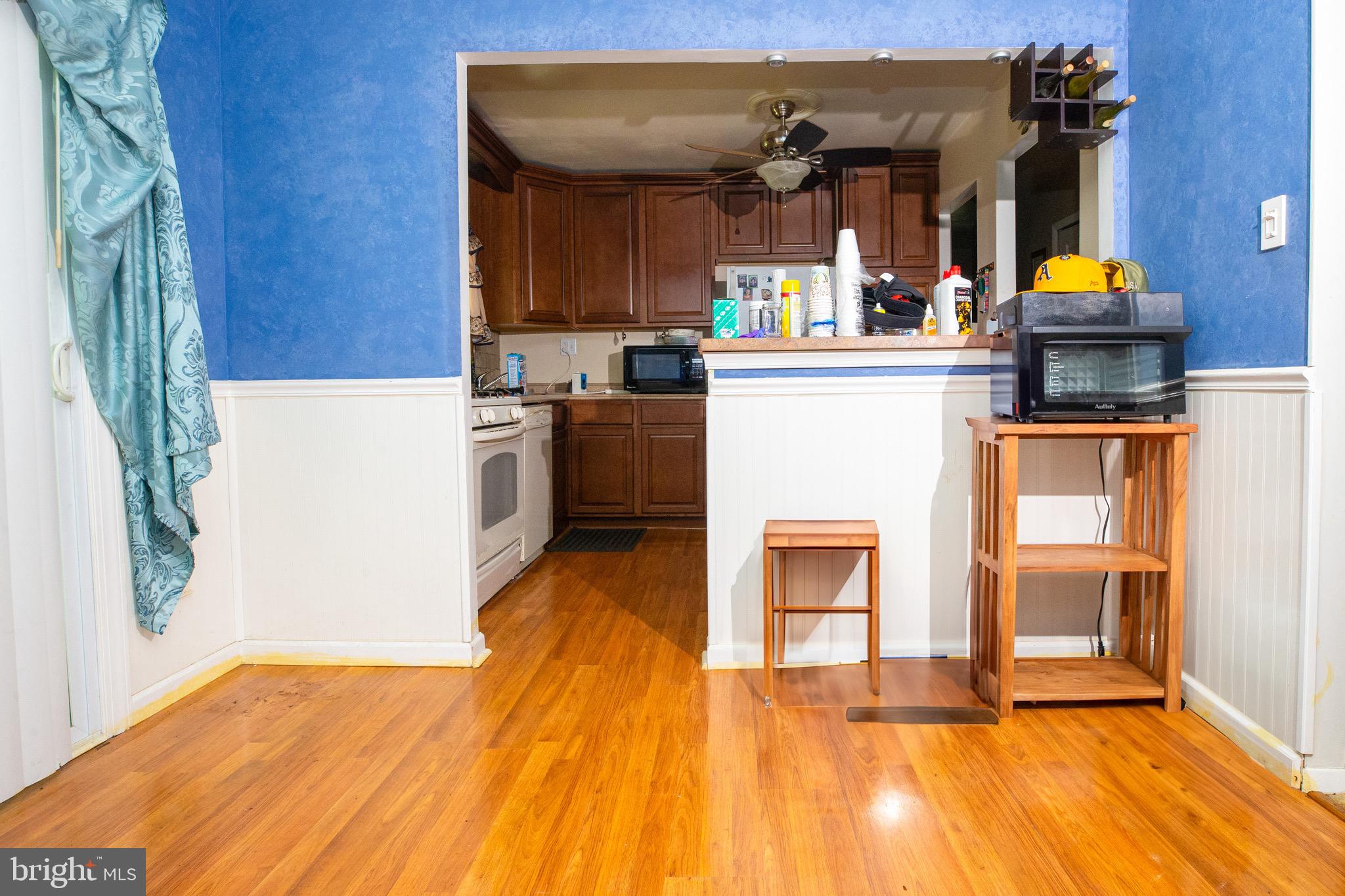 STRAWBERRY HILL EST SUB - Residential