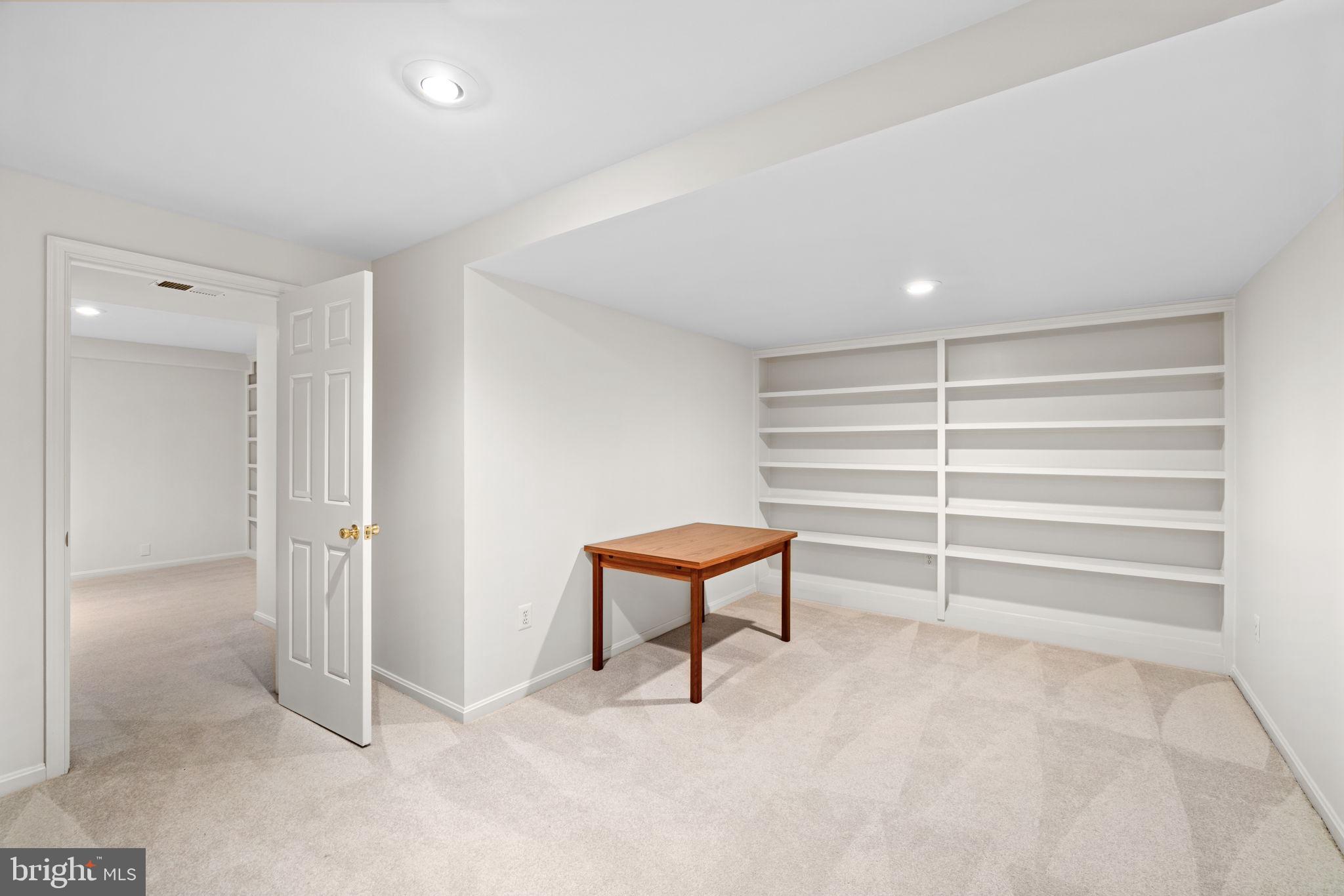 POHICK STATION - Residential