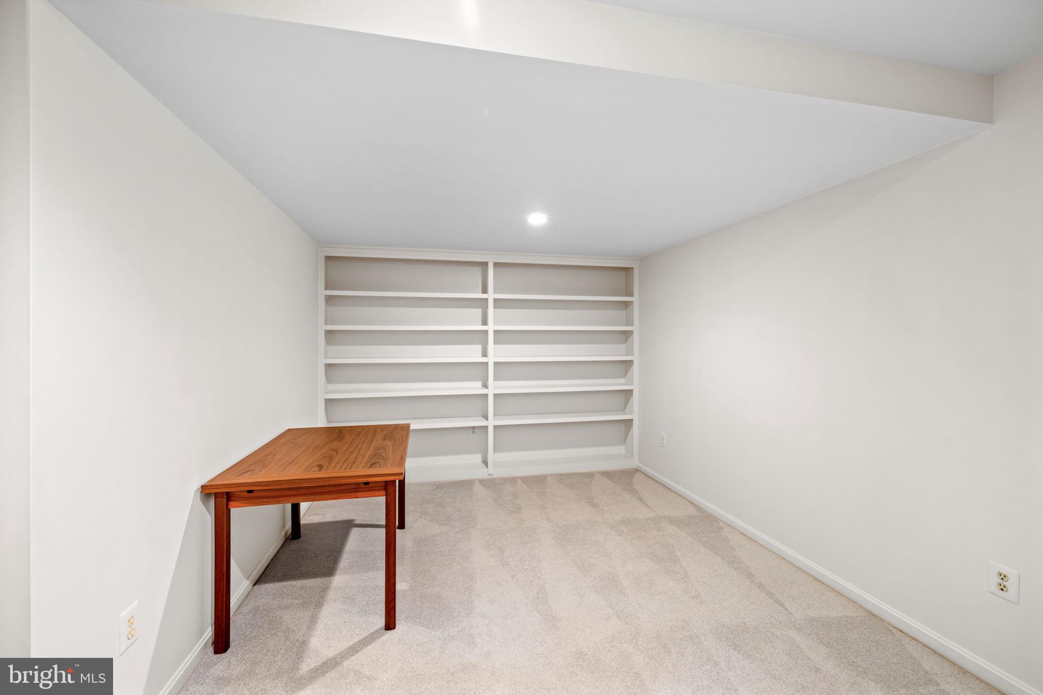 POHICK STATION - Residential