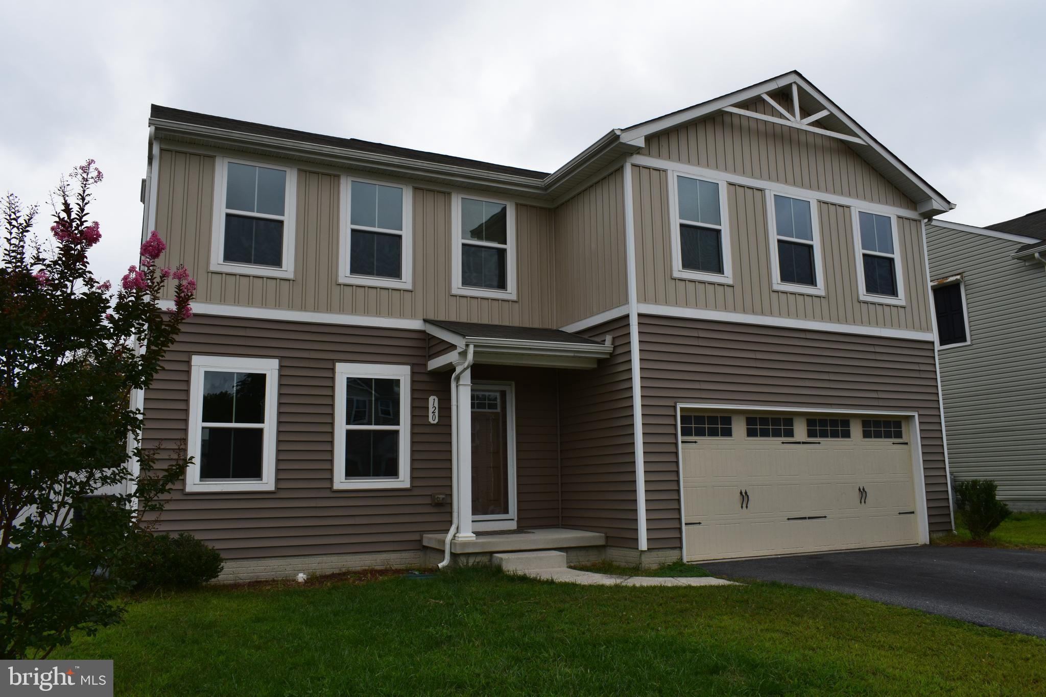 MIDDLE RIVER - Residential Lease