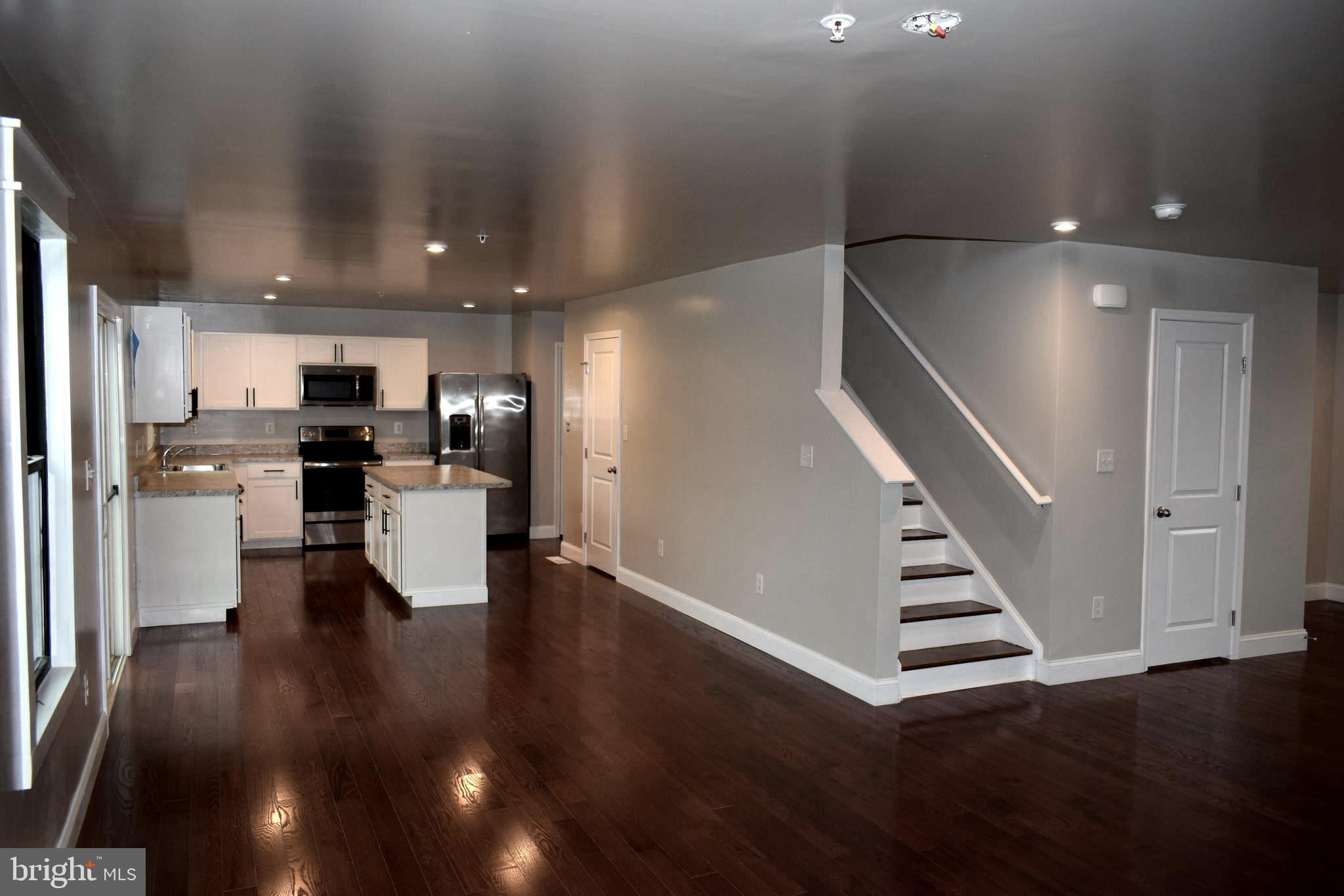 MIDDLE RIVER - Residential Lease