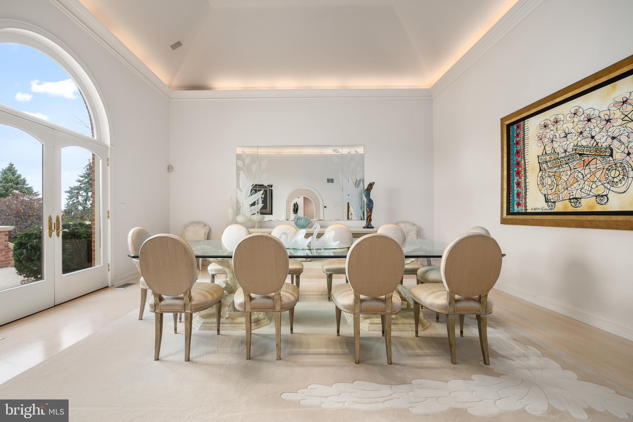 COUNTRY CLUB ESTATES - Residential
