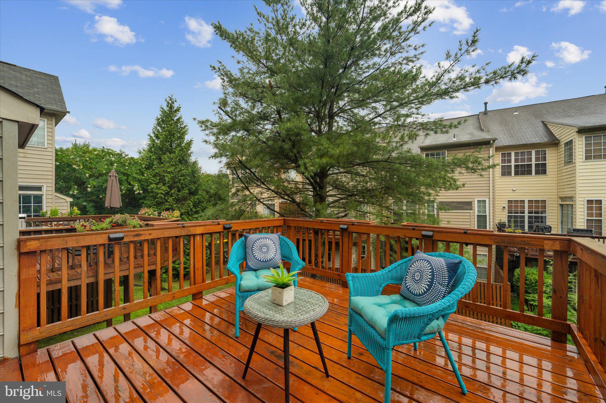 RANDOM HILLS - Residential