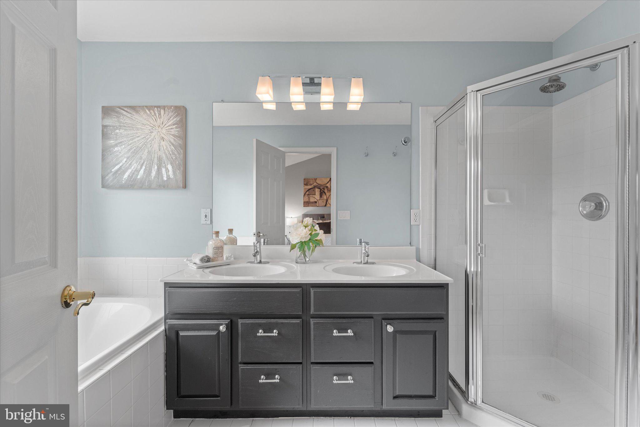 RANDOM HILLS - Residential