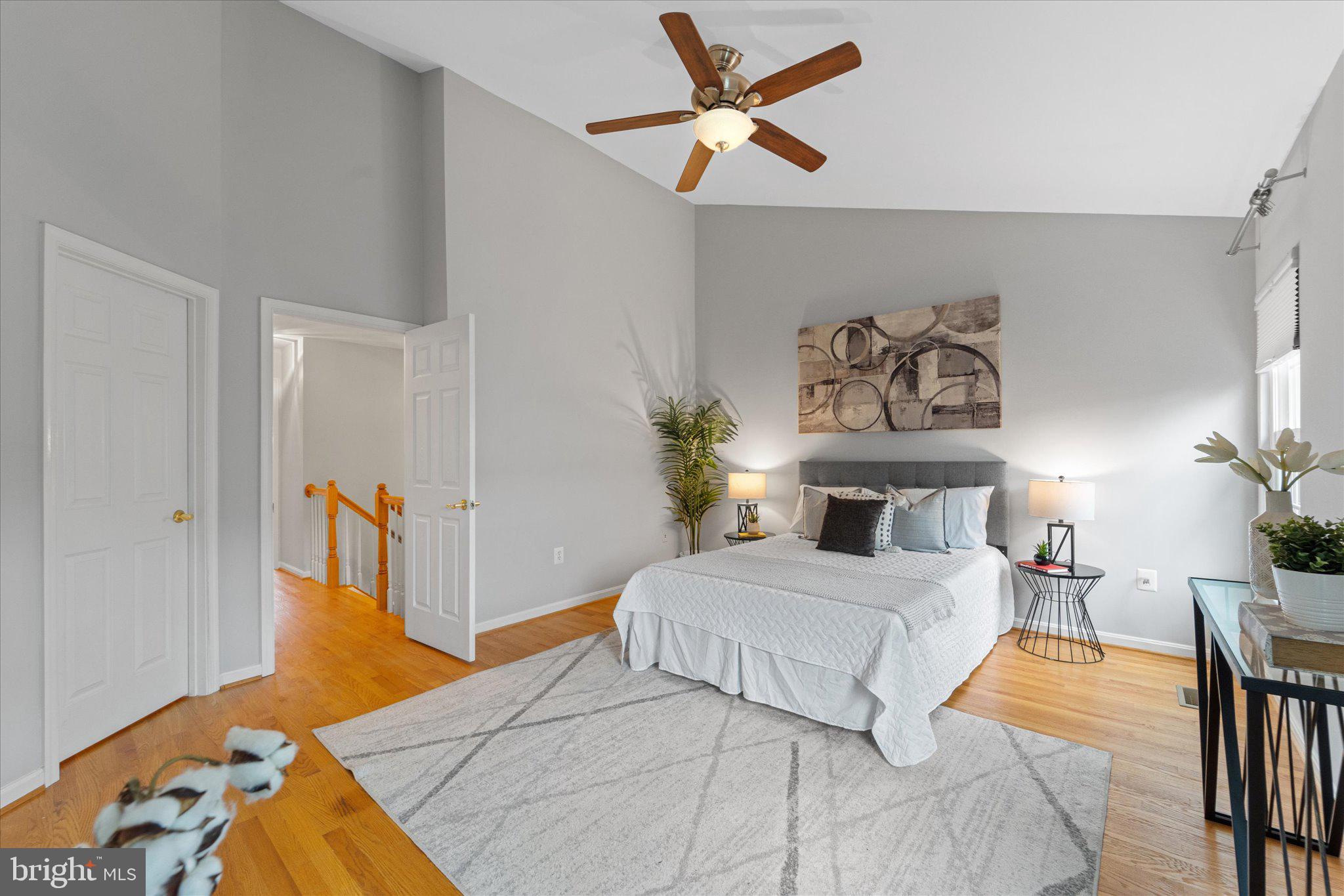 RANDOM HILLS - Residential