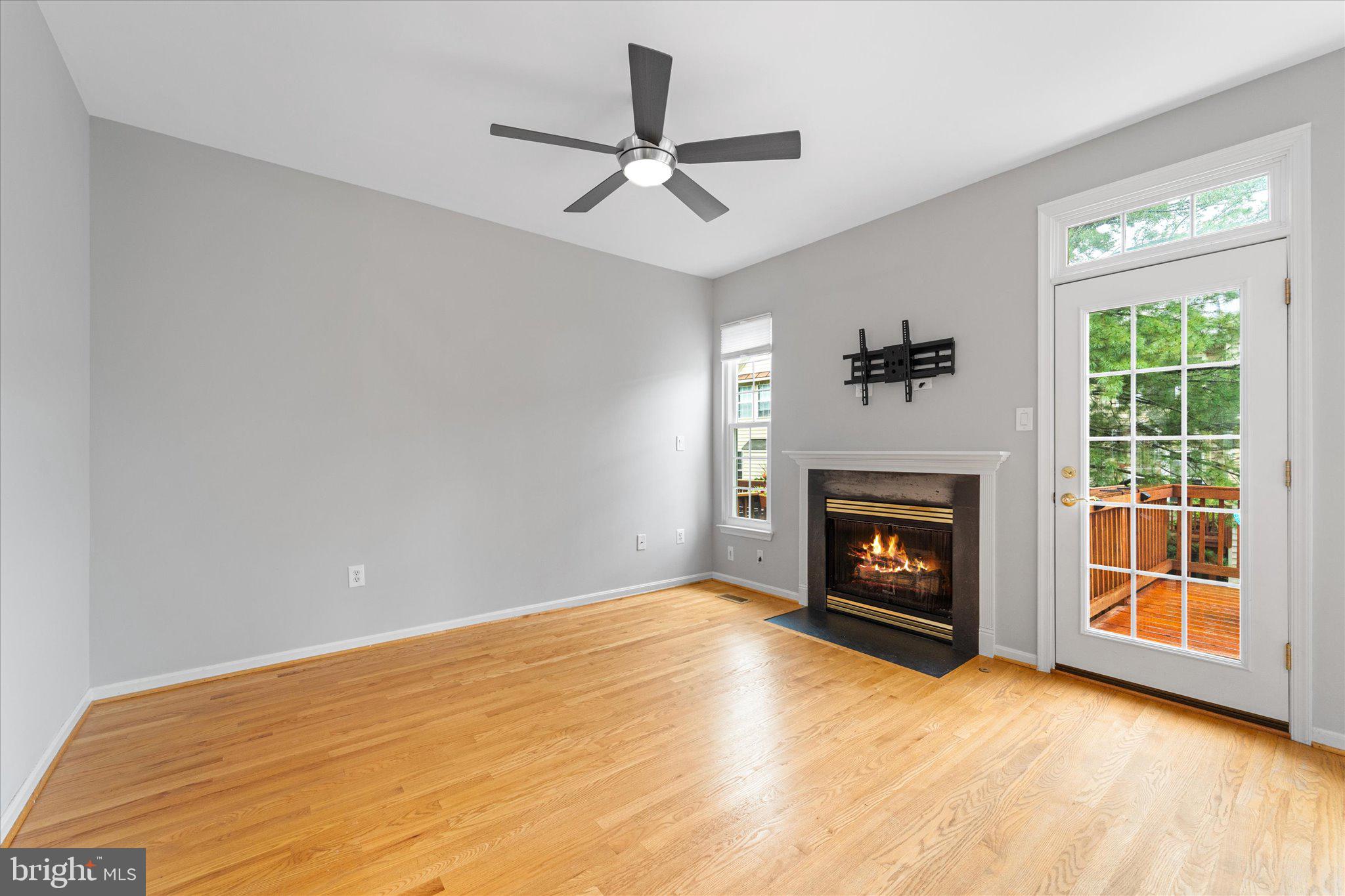 RANDOM HILLS - Residential