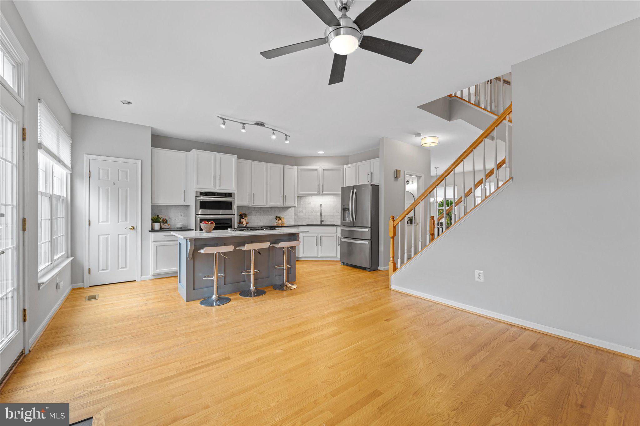 RANDOM HILLS - Residential