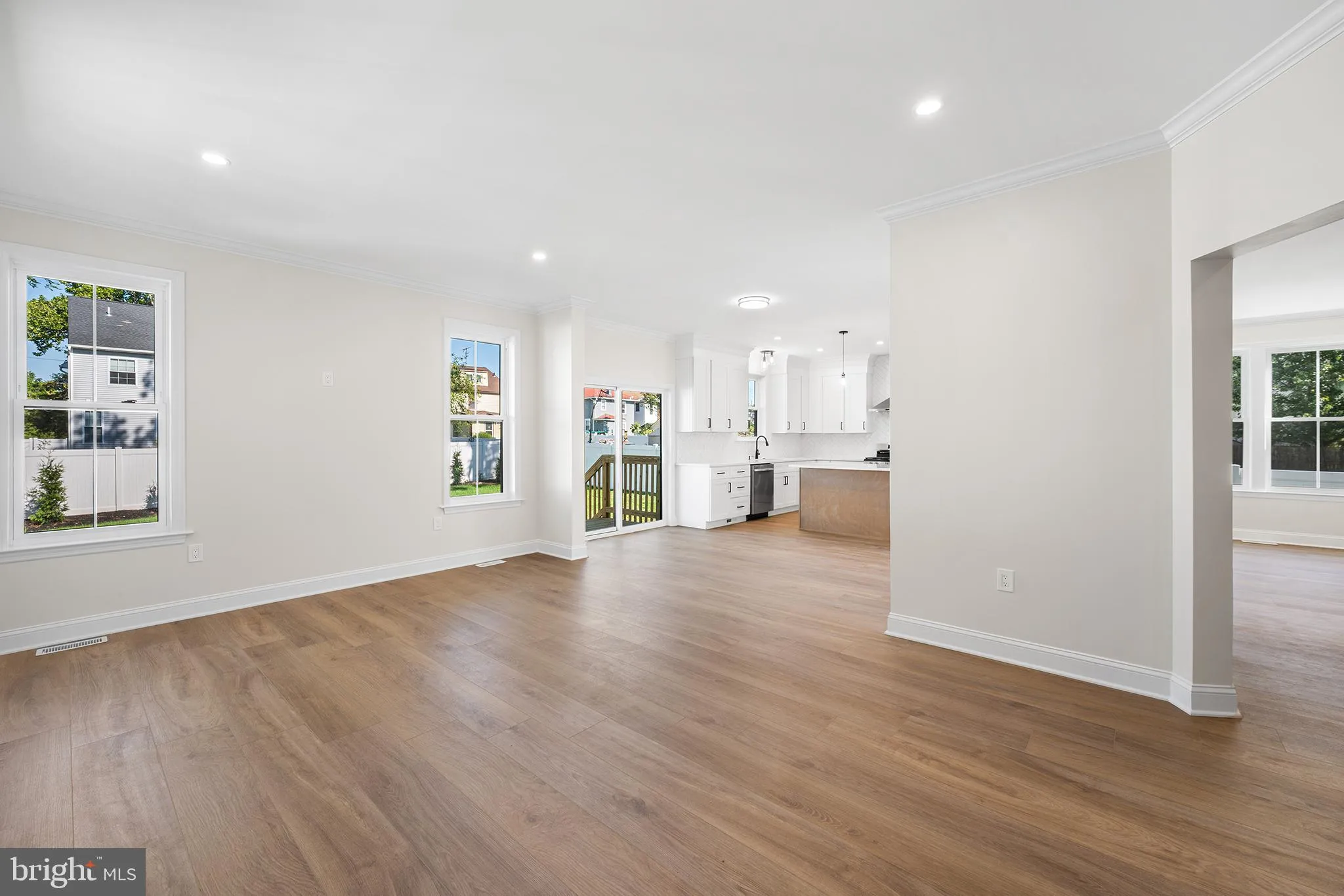 Cherry Hill, New Jersey 08002, United States, 4 Bedrooms Bedrooms, ,3 BathroomsBathrooms,Residential,Active,193181