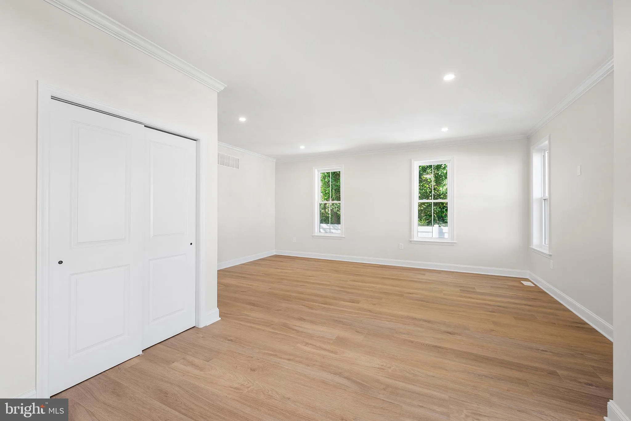 Cherry Hill, New Jersey 08002, United States, 4 Bedrooms Bedrooms, ,3 BathroomsBathrooms,Residential,Active,193181