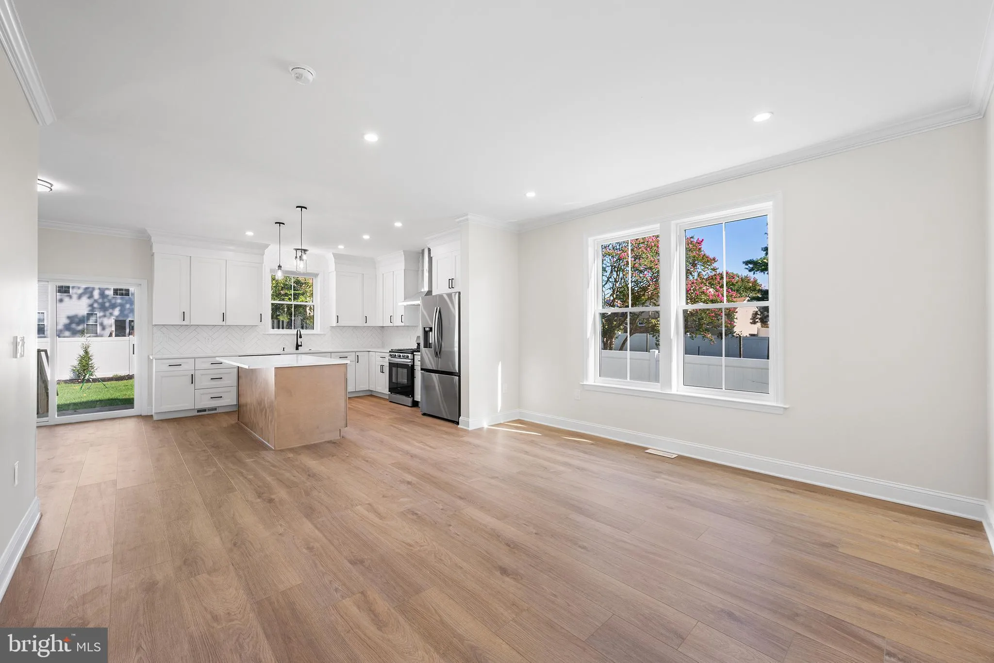 Cherry Hill, New Jersey 08002, United States, 4 Bedrooms Bedrooms, ,3 BathroomsBathrooms,Residential,Active,193181