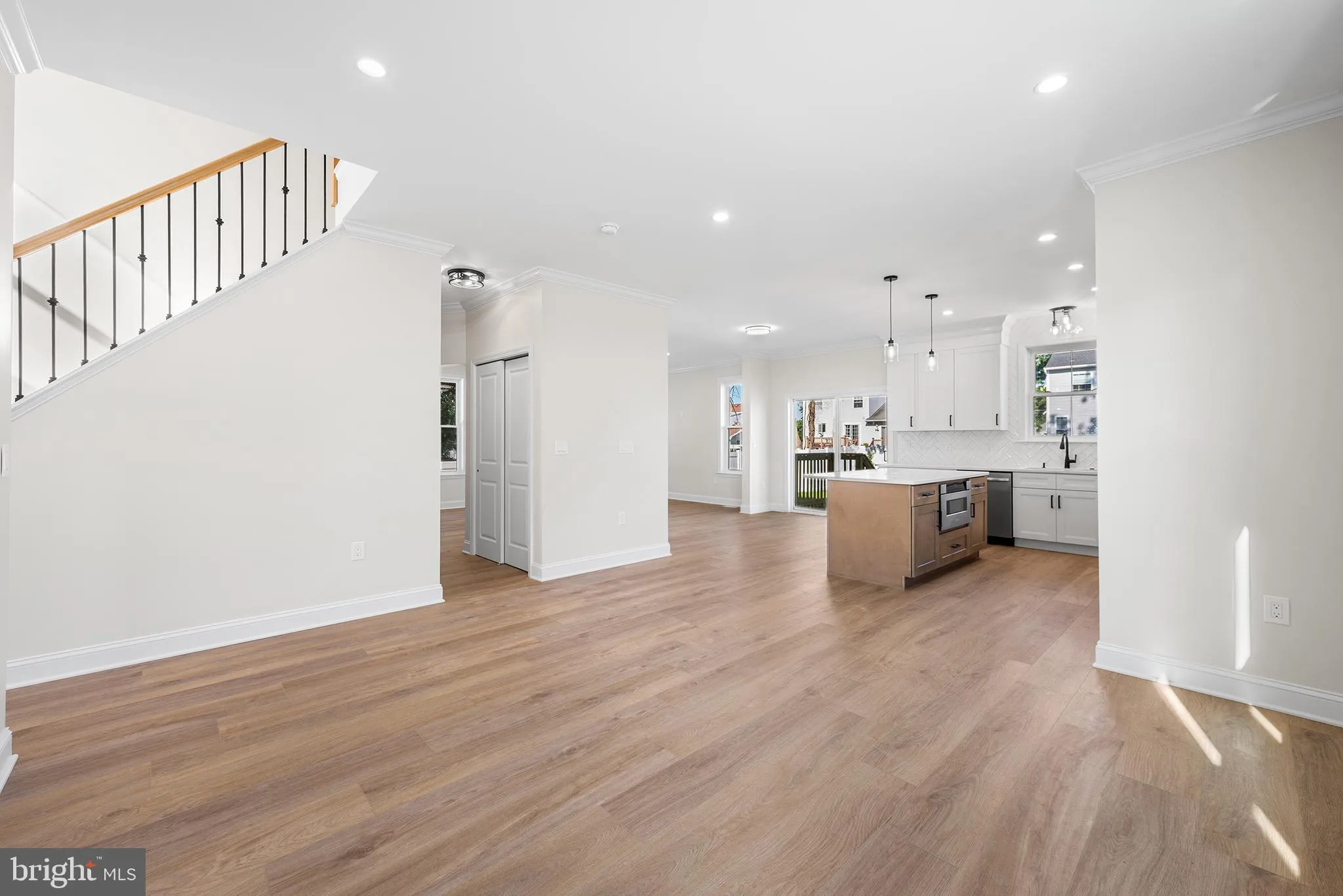 Cherry Hill, New Jersey 08002, United States, 4 Bedrooms Bedrooms, ,3 BathroomsBathrooms,Residential,Active,193181