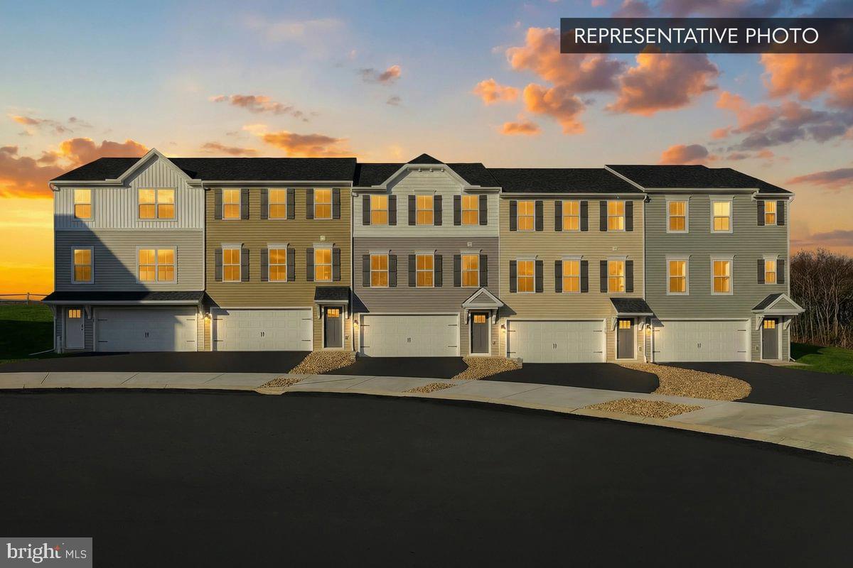 DEERFIELD ESTATES - Residential