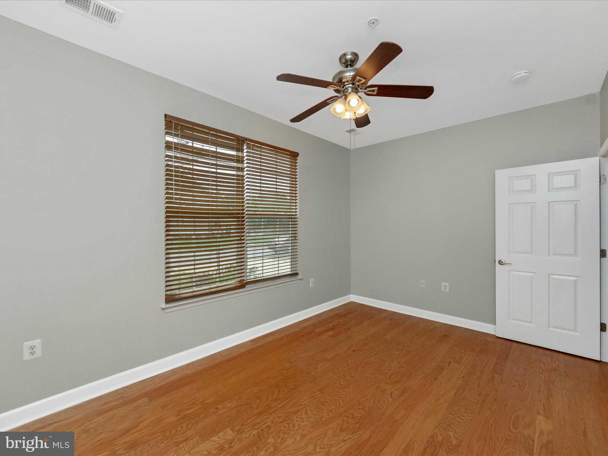 CENTRAL PARKE COLONIAL CHARLES - Residential