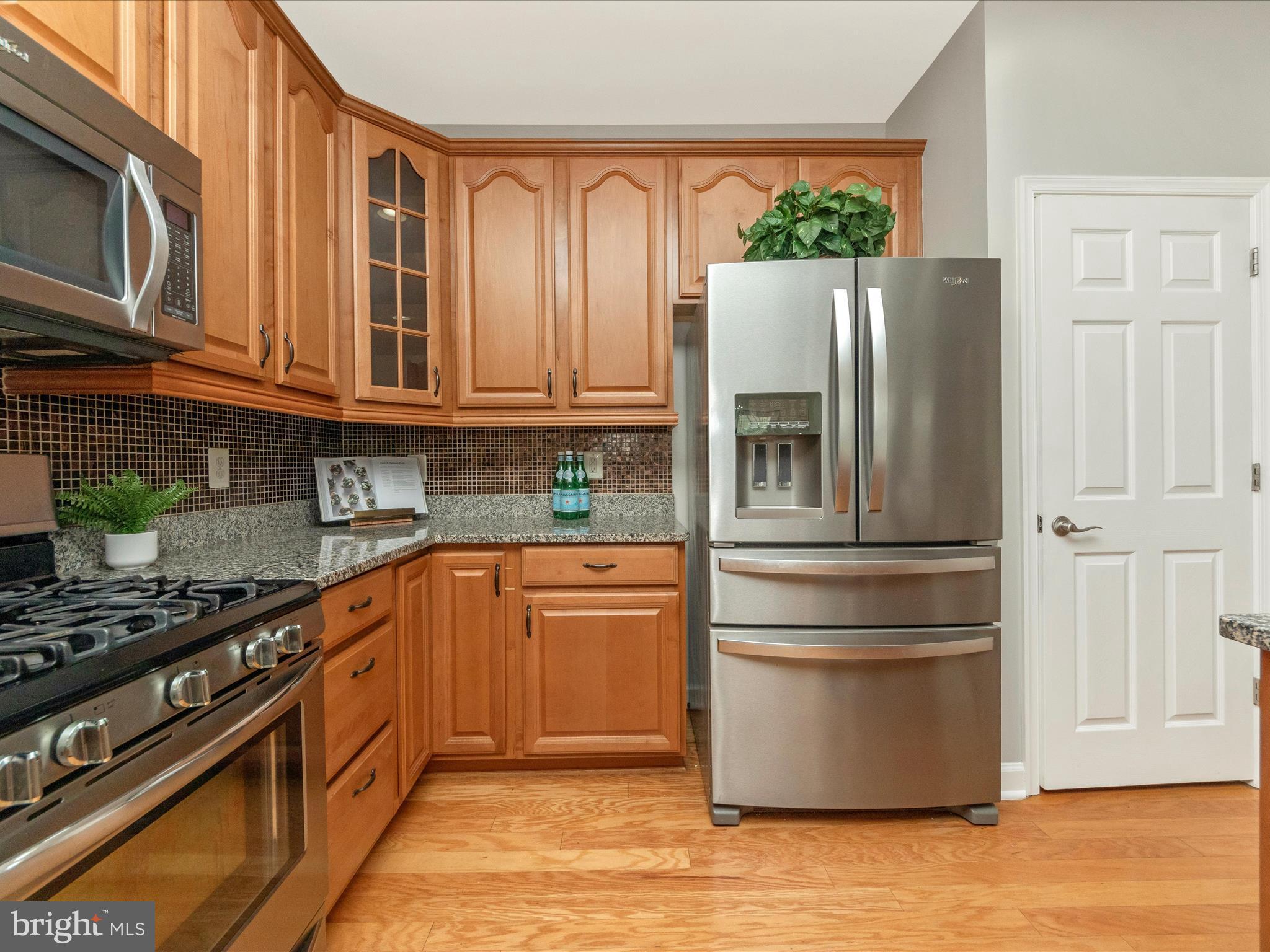 CENTRAL PARKE COLONIAL CHARLES - Residential