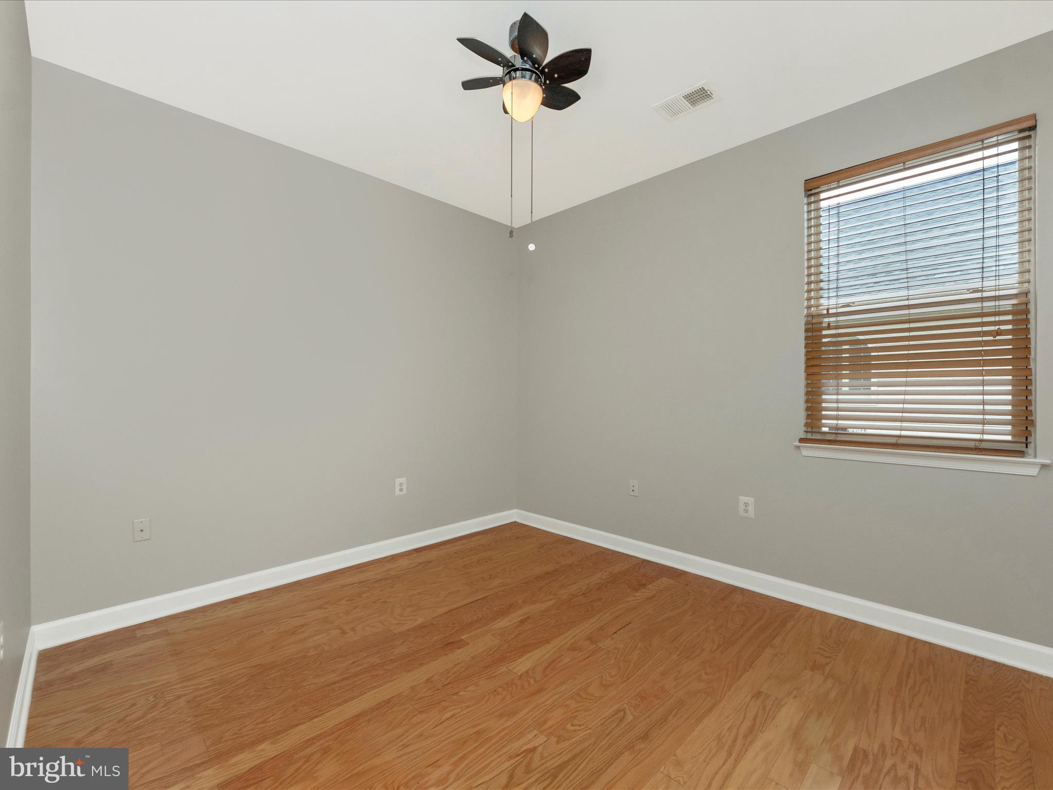 CENTRAL PARKE COLONIAL CHARLES - Residential