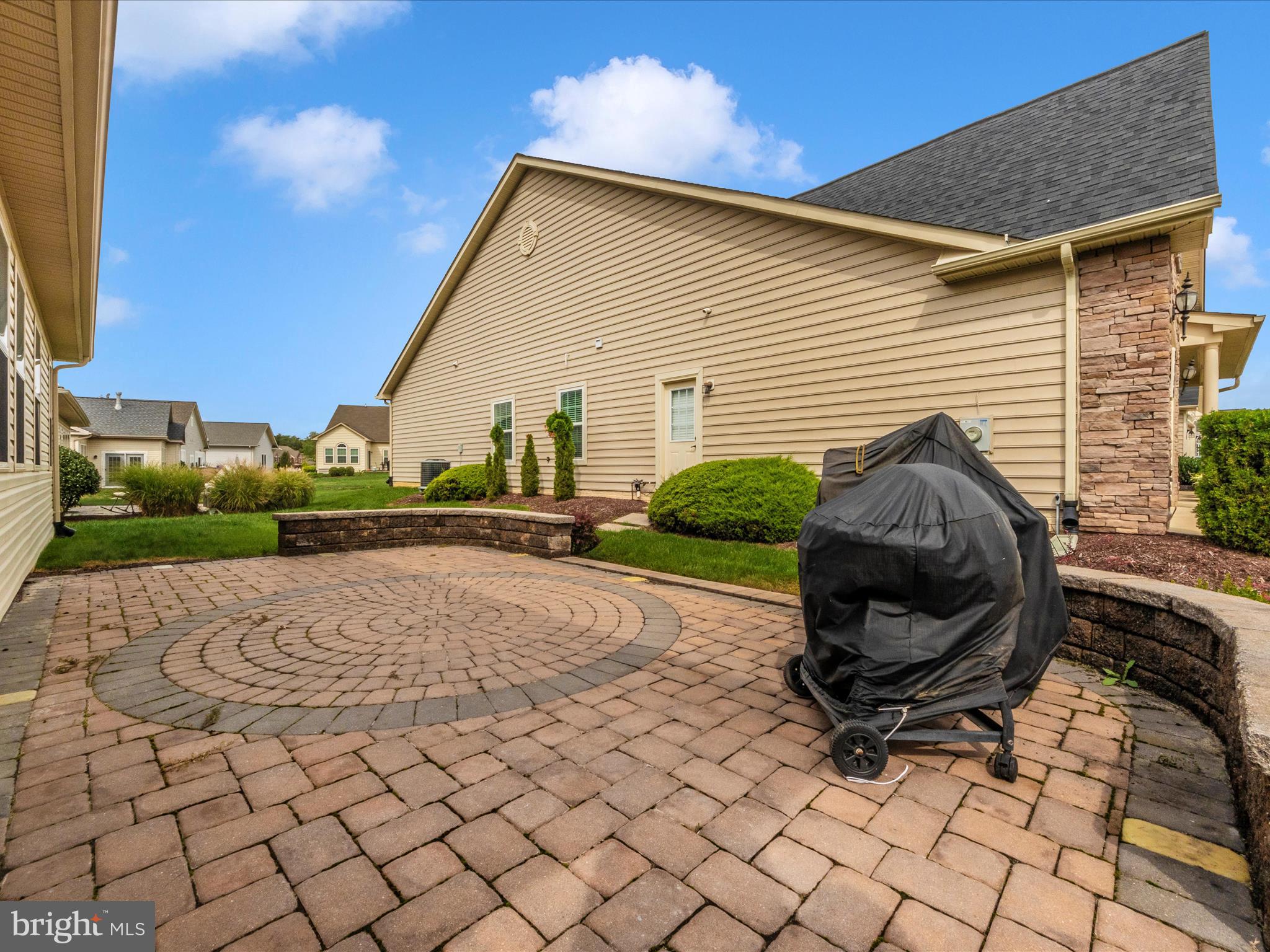 CENTRAL PARKE COLONIAL CHARLES - Residential