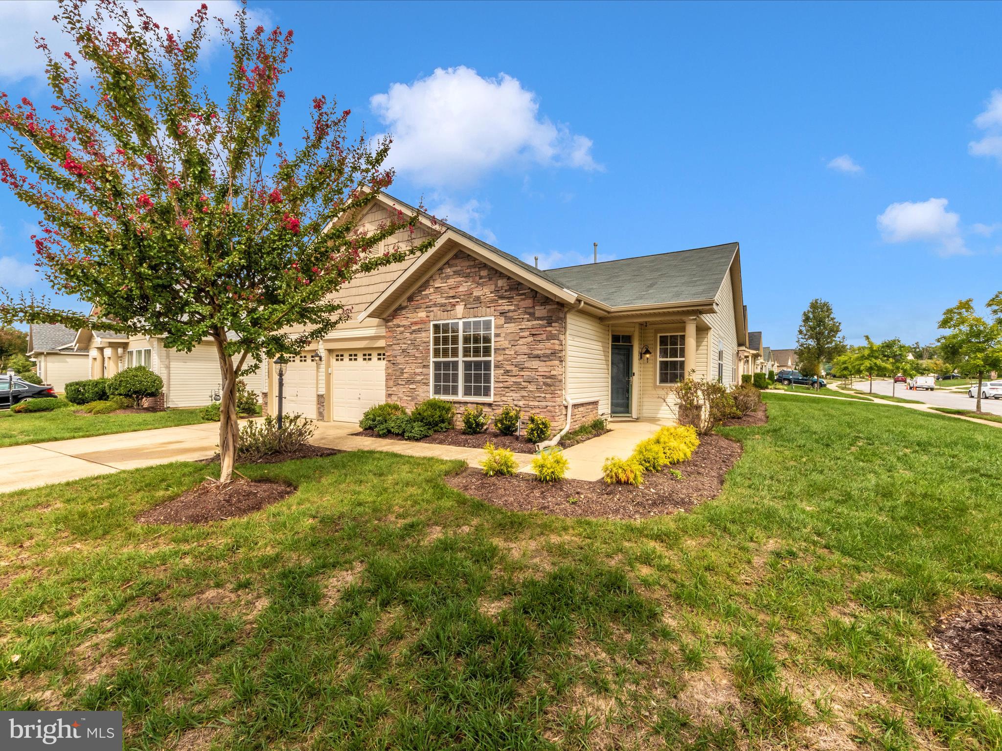 CENTRAL PARKE COLONIAL CHARLES - Residential