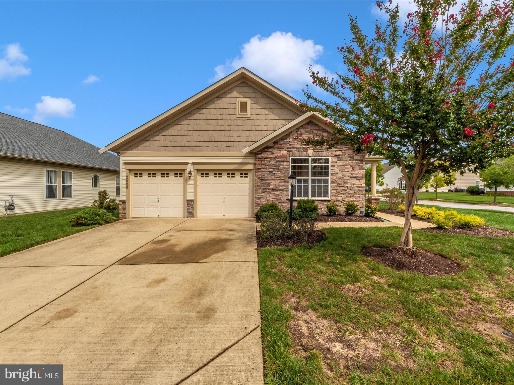 CENTRAL PARKE COLONIAL CHARLES - Residential