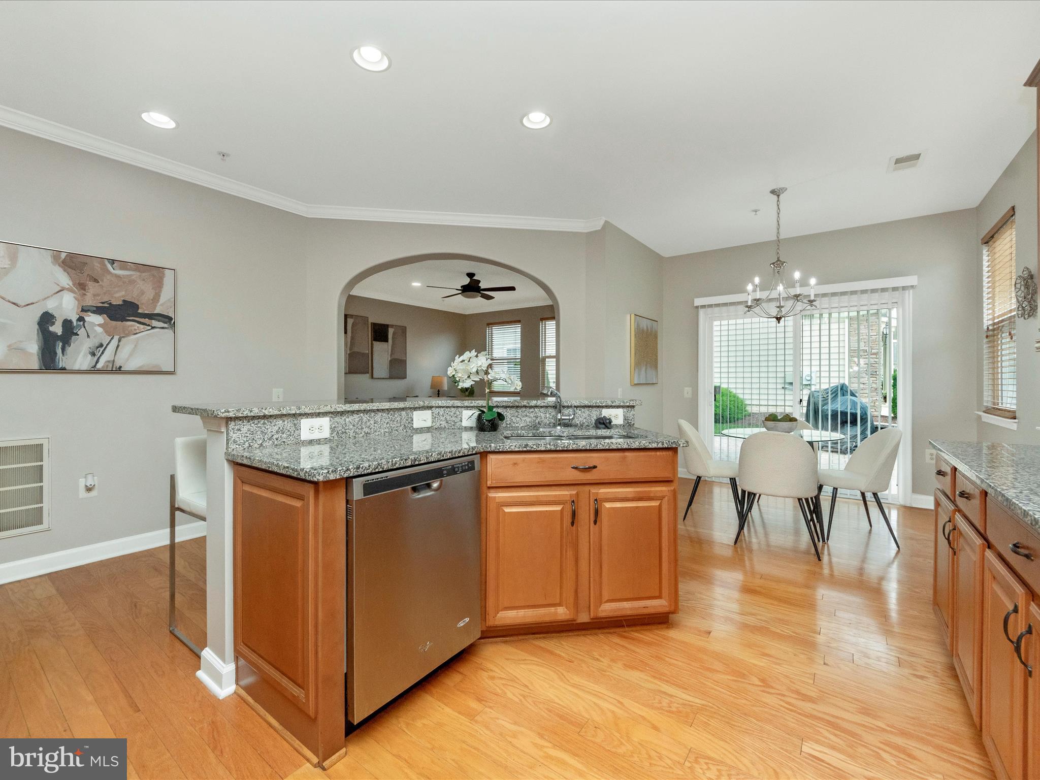 CENTRAL PARKE COLONIAL CHARLES - Residential