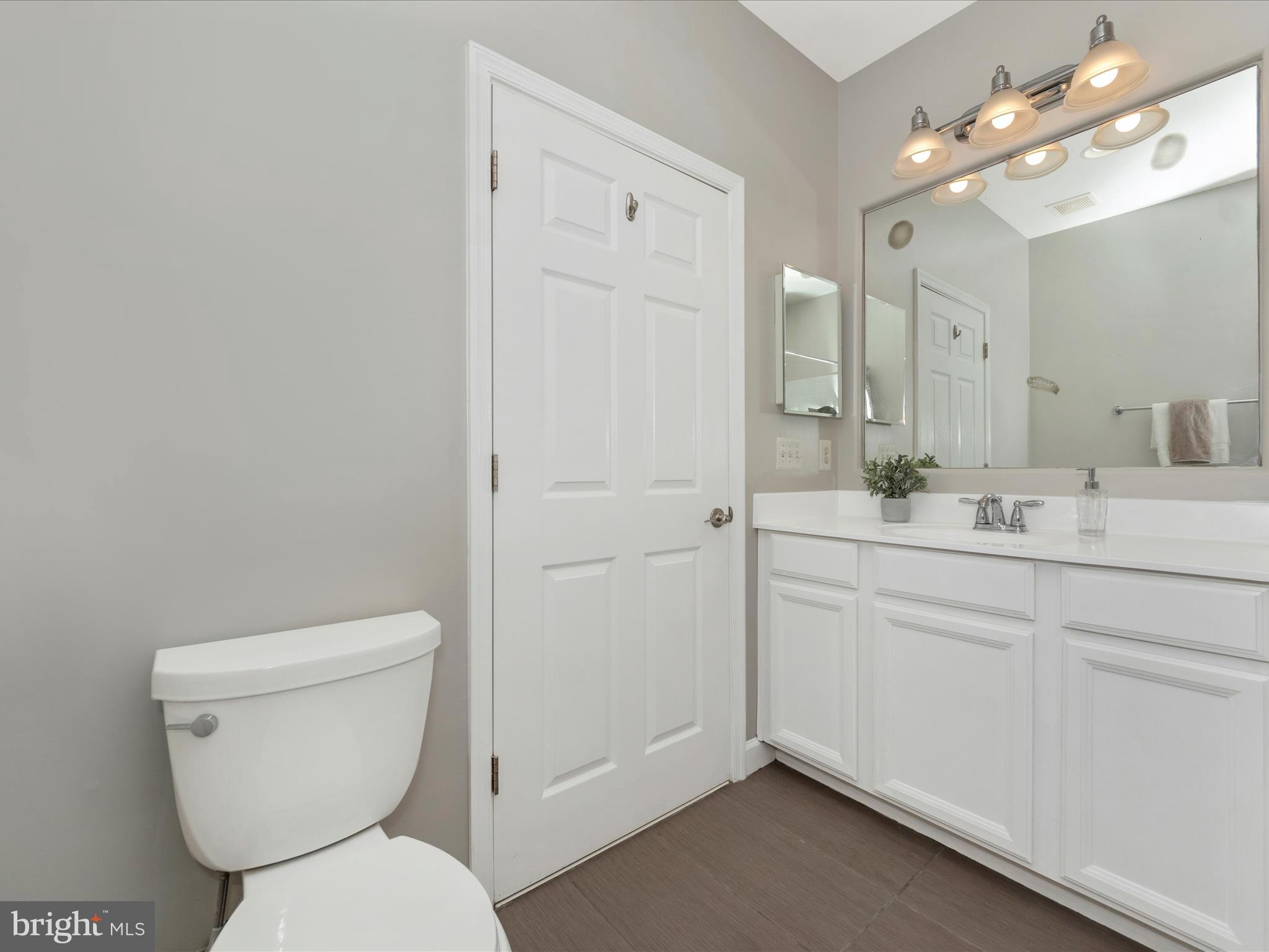 CENTRAL PARKE COLONIAL CHARLES - Residential