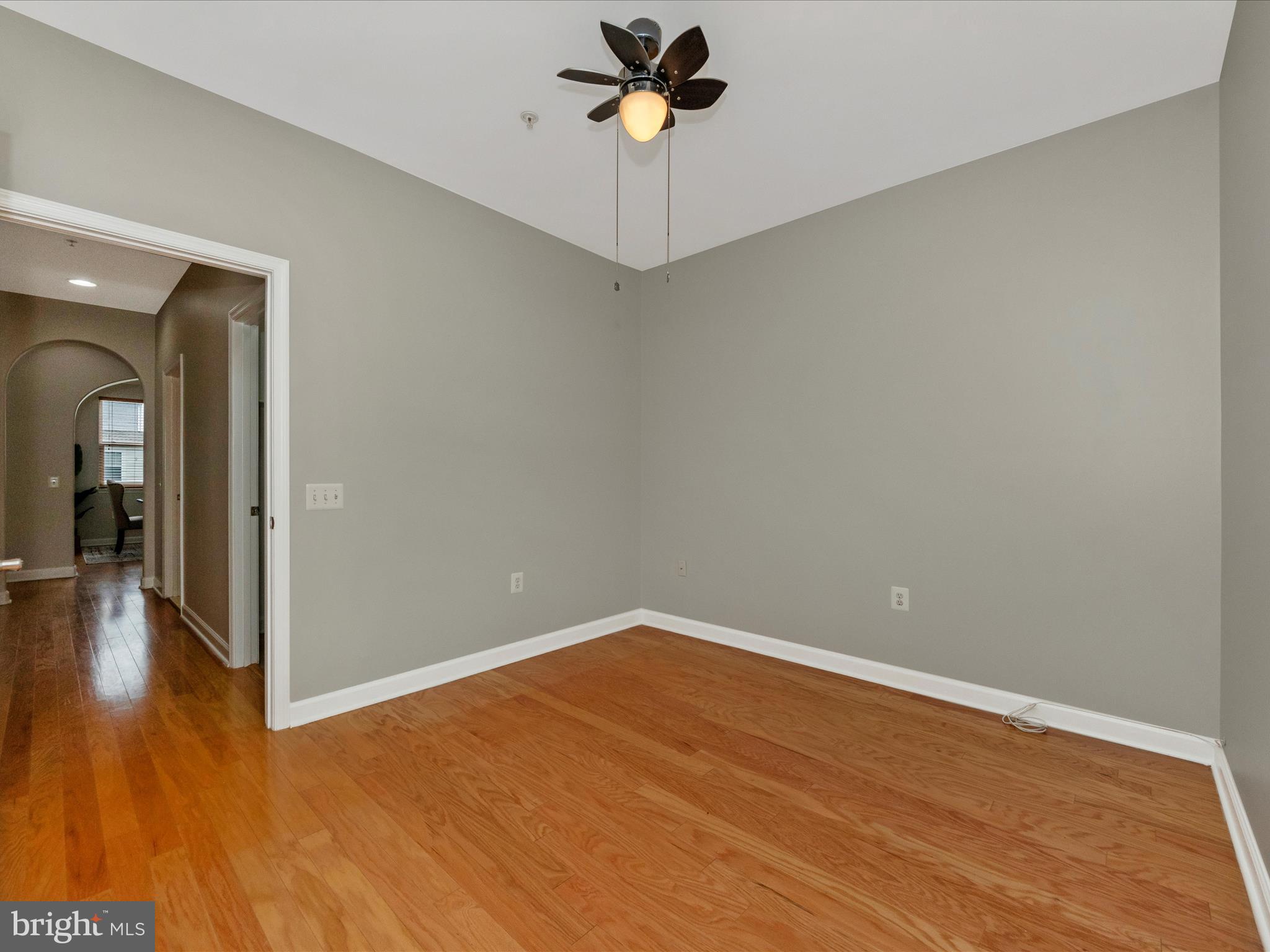 CENTRAL PARKE COLONIAL CHARLES - Residential