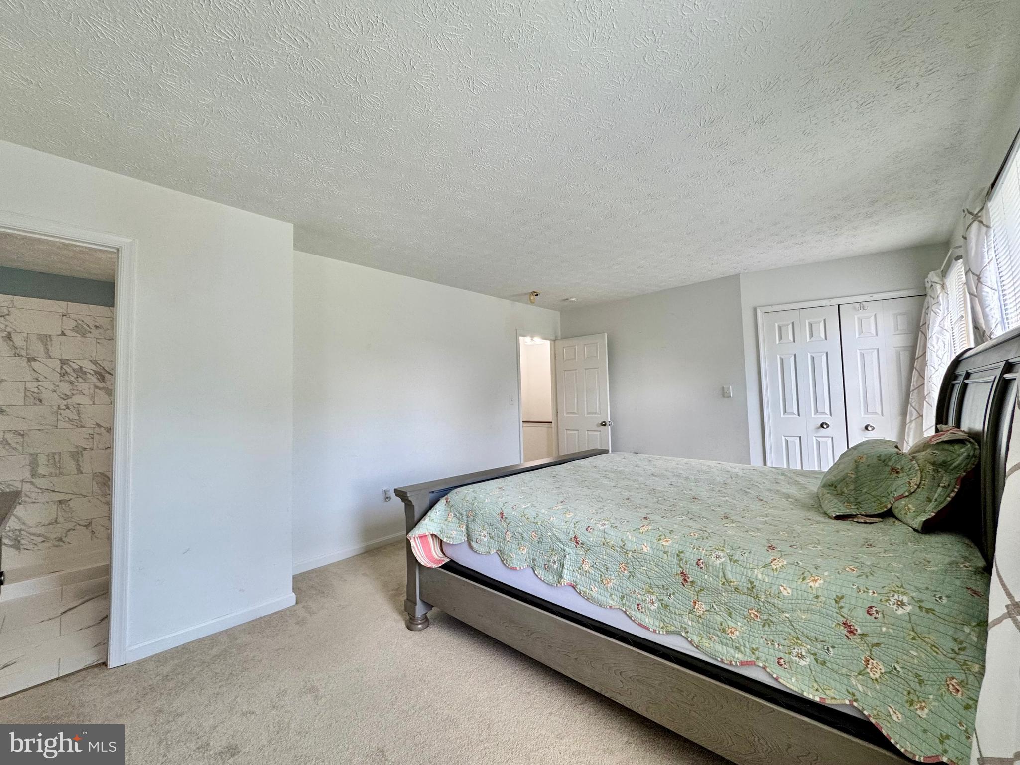 HARBOR POINTE - Residential