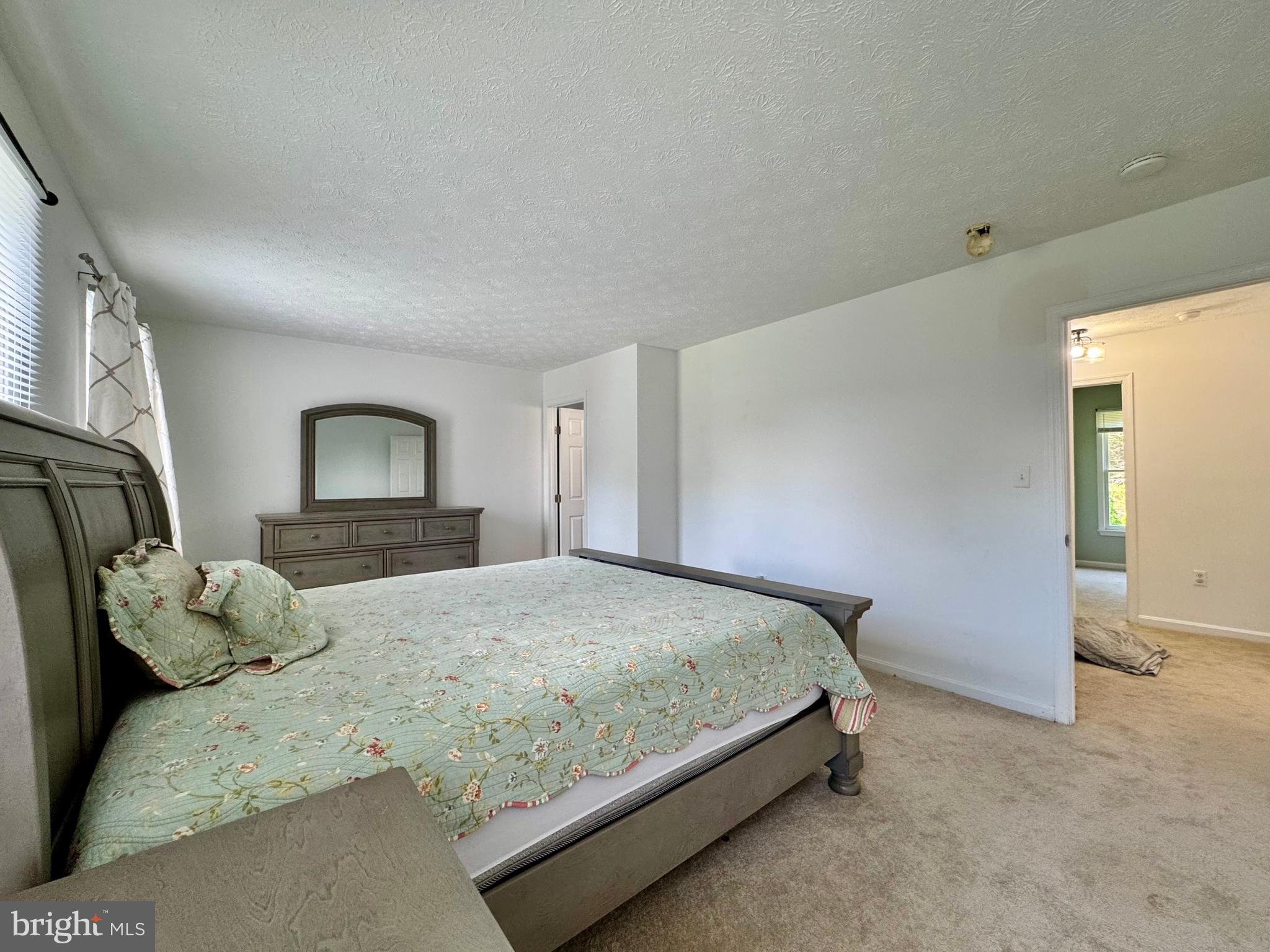 HARBOR POINTE - Residential