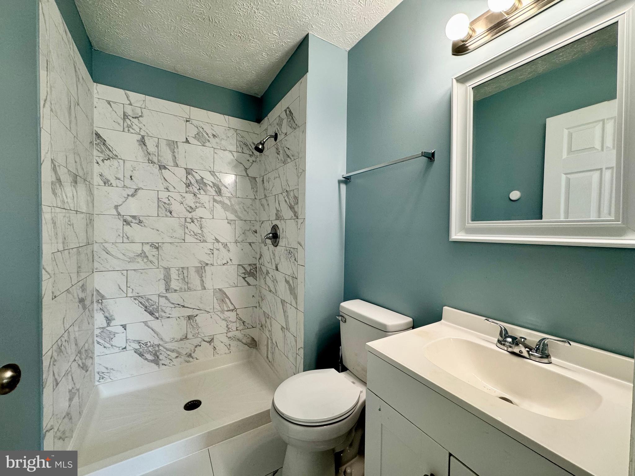 HARBOR POINTE - Residential