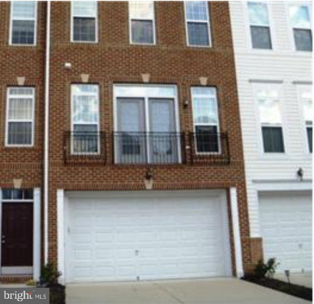 TOWN CENTER AT CAMP SPRINGS - Residential Lease