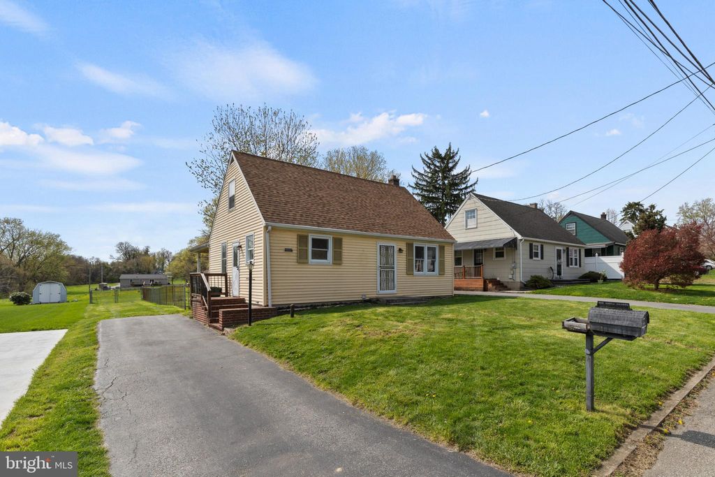 Photo of 810 S 15th Street, COLUMBIA, PA 17512 (MLS # PALA2068086)