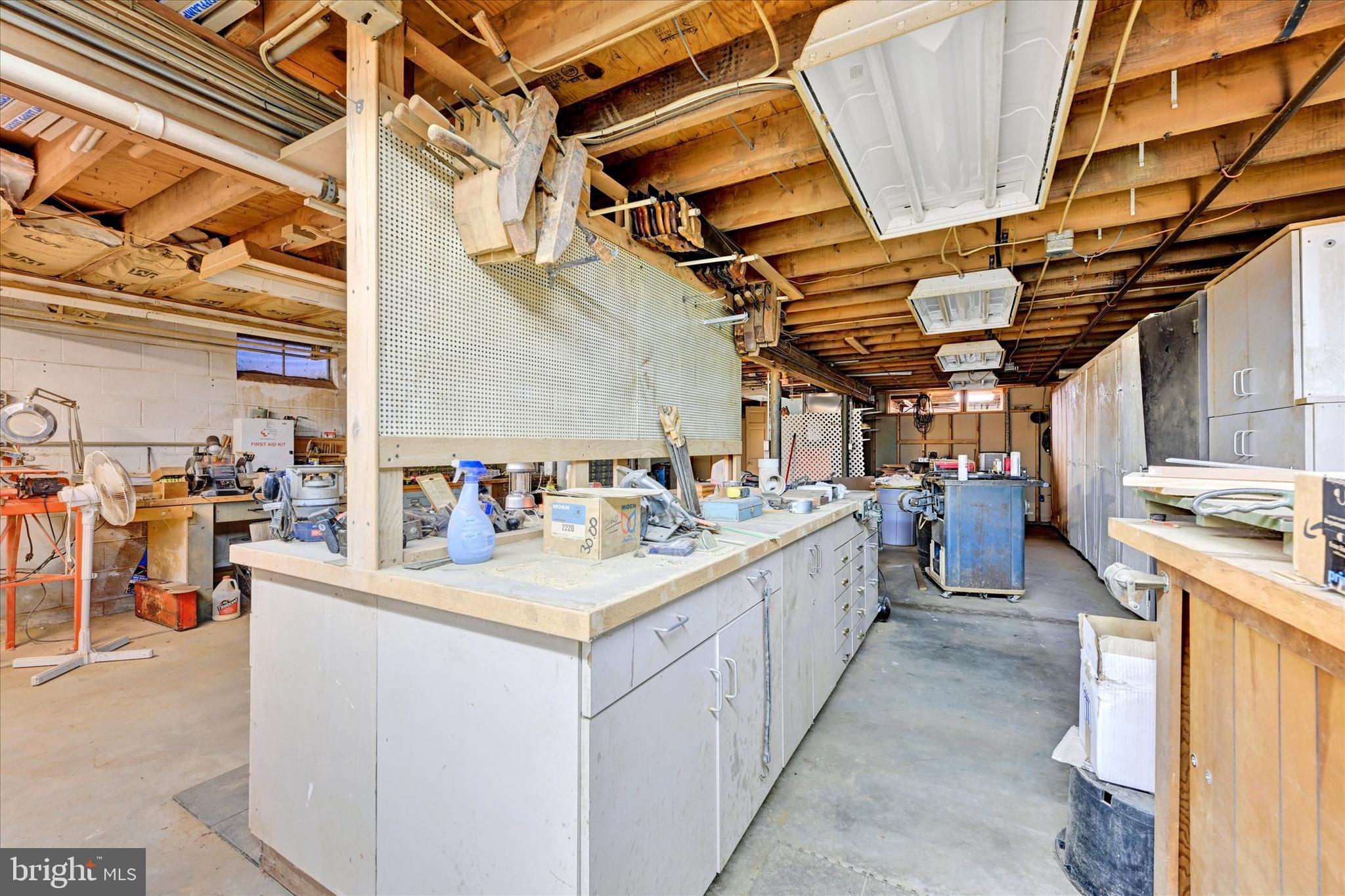 POWDER MILL - Residential