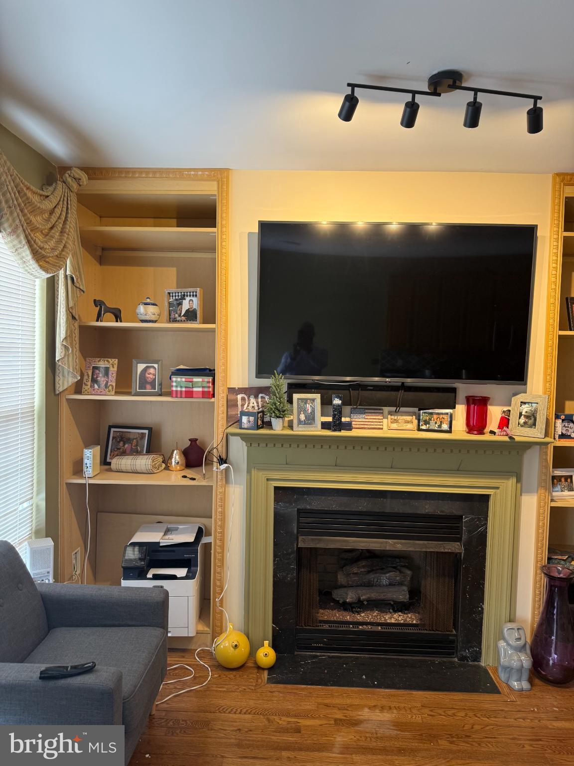 LINCOLN MEWS - Residential